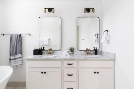 Holiday home The White House - Glam Meets Cozy Nashville