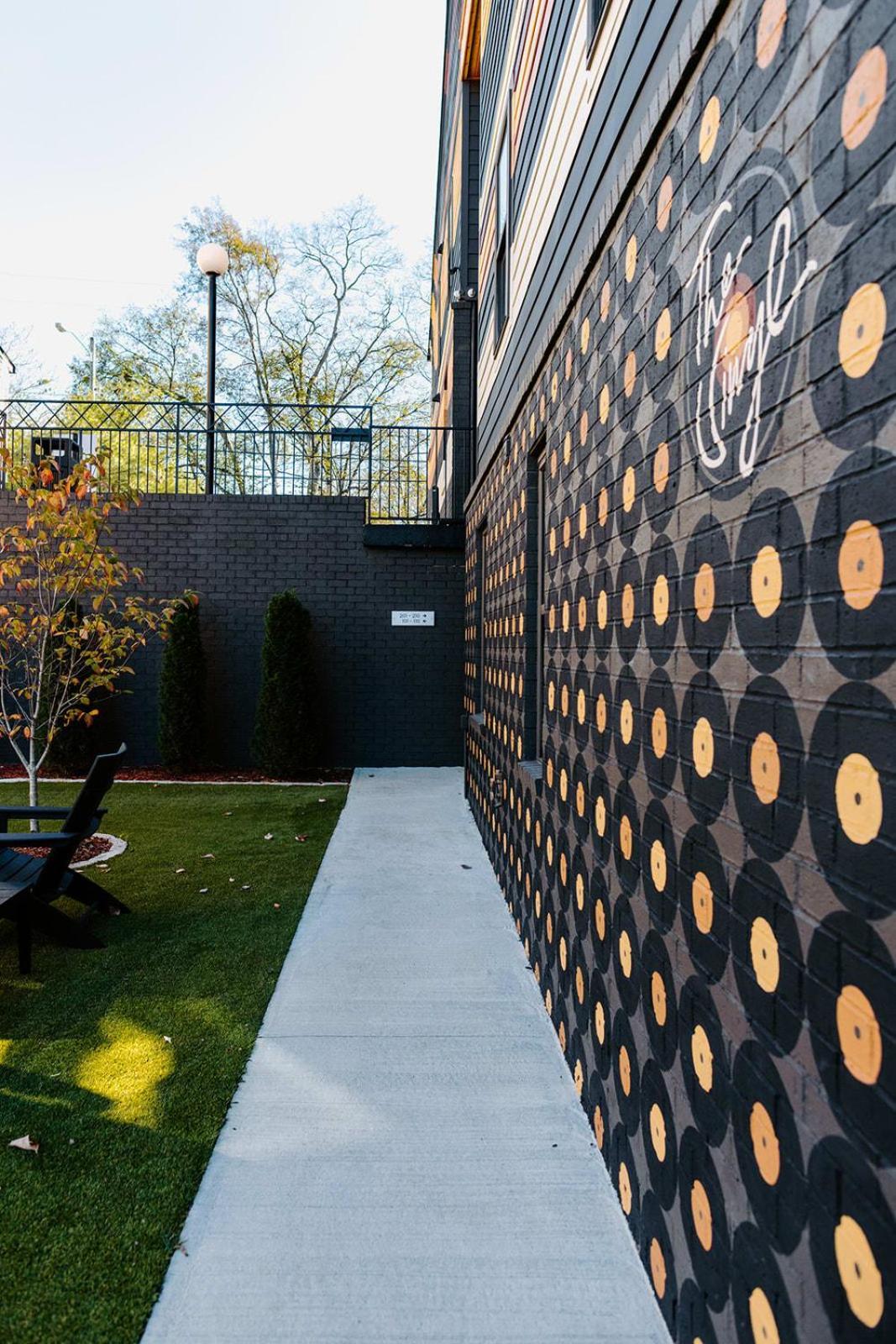 The Vinyl At Music Row - Garden Apartment
