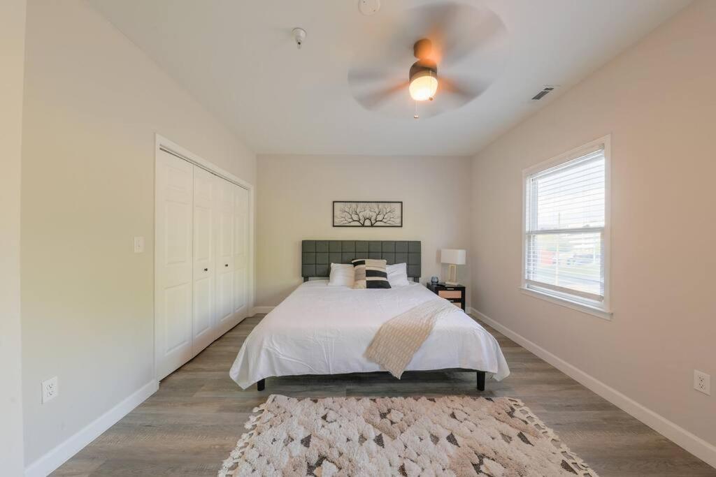 Minutes To Broadway-2 King Beds And Optional Garage Parking Nashville
