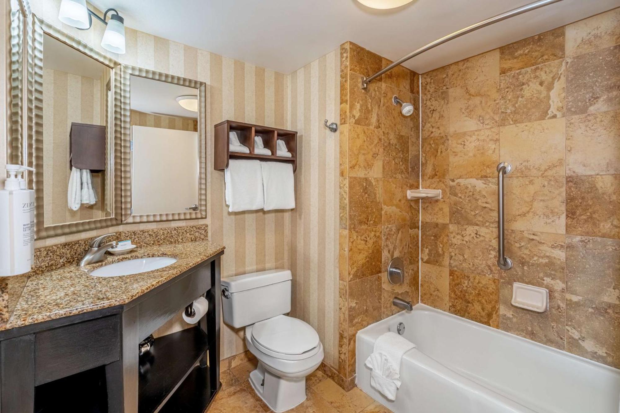 Hampton / Vanderbilt Hotel