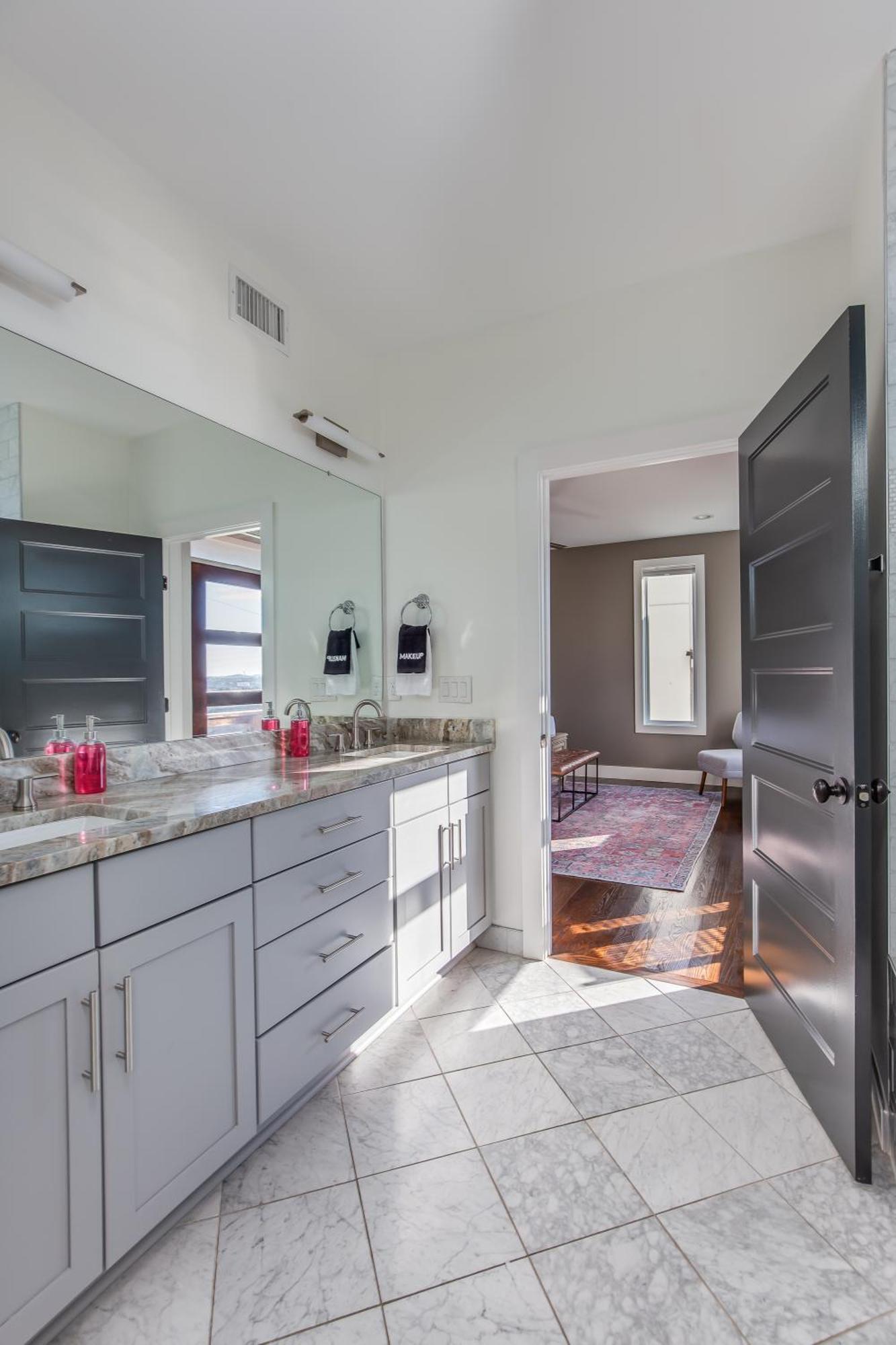 Jack Daniels House With Rooftop Golf, Views! 8min To Whiskey Row! Sleeps 10! * Nashville