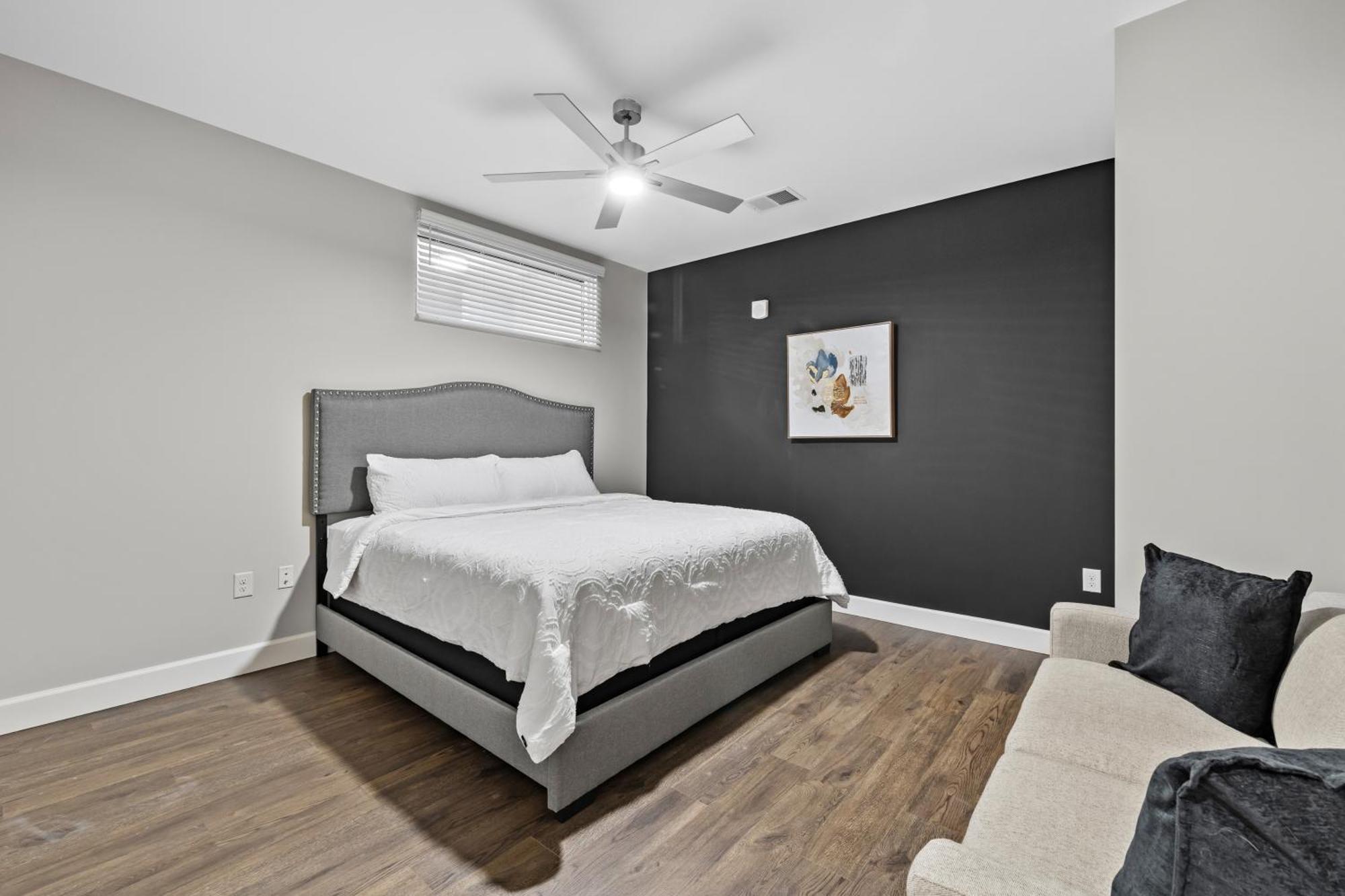 Apartment Midnight Manor Penthouse The Gulch *