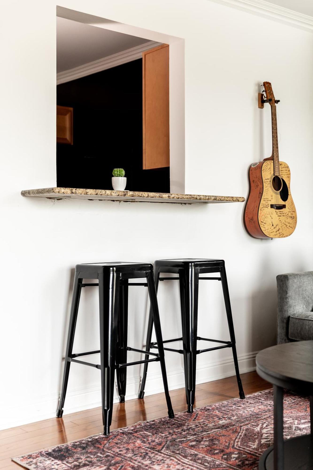 Walk To Downtown Broadway With Pool, Parking And Patio * Nashville
