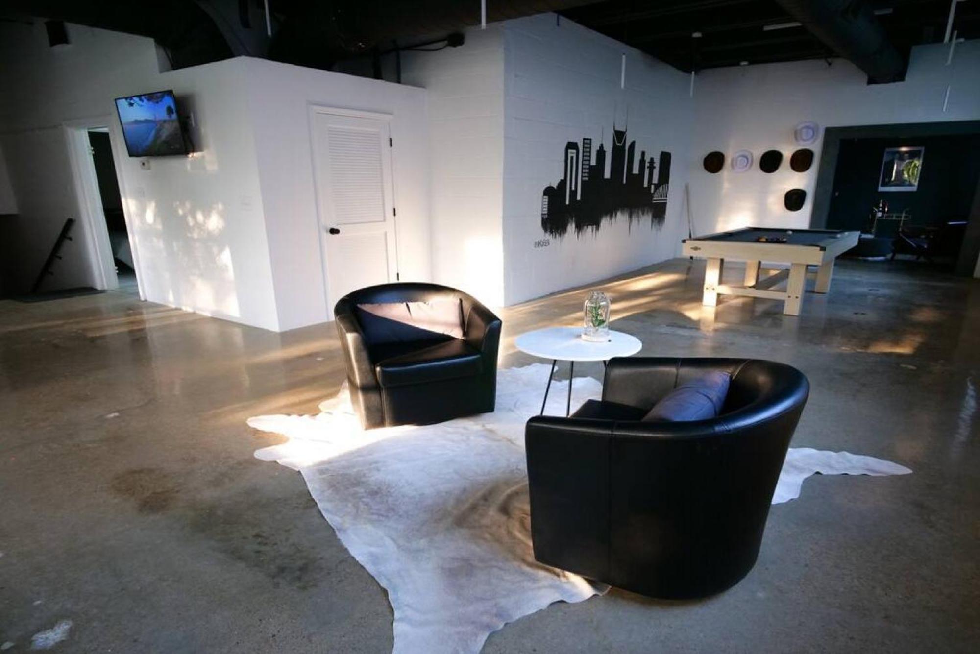 Rock N Row Warehouse Huge Modern Unique Space *