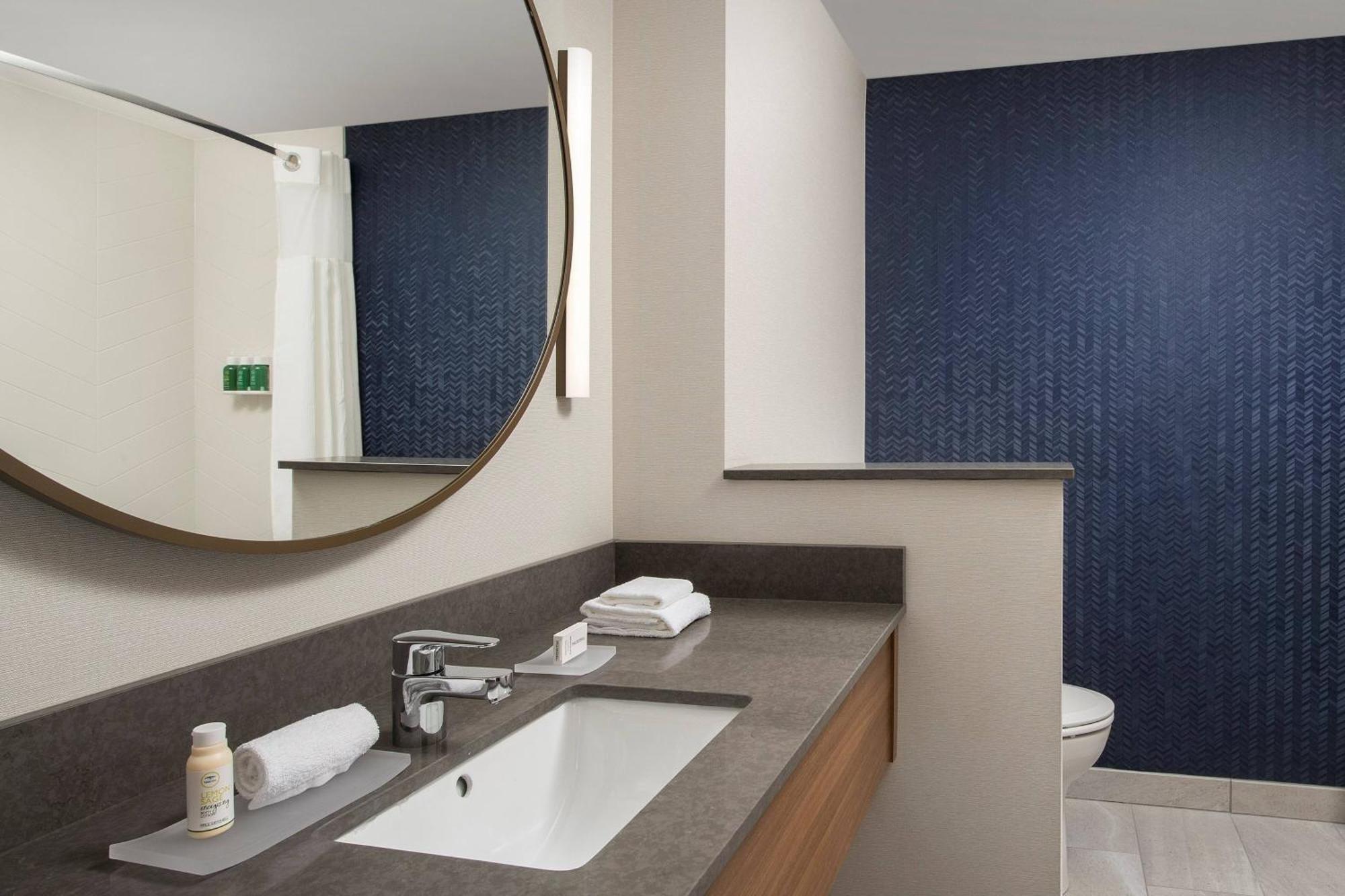 Hotel Fairfield & Near Vanderbilt 3*