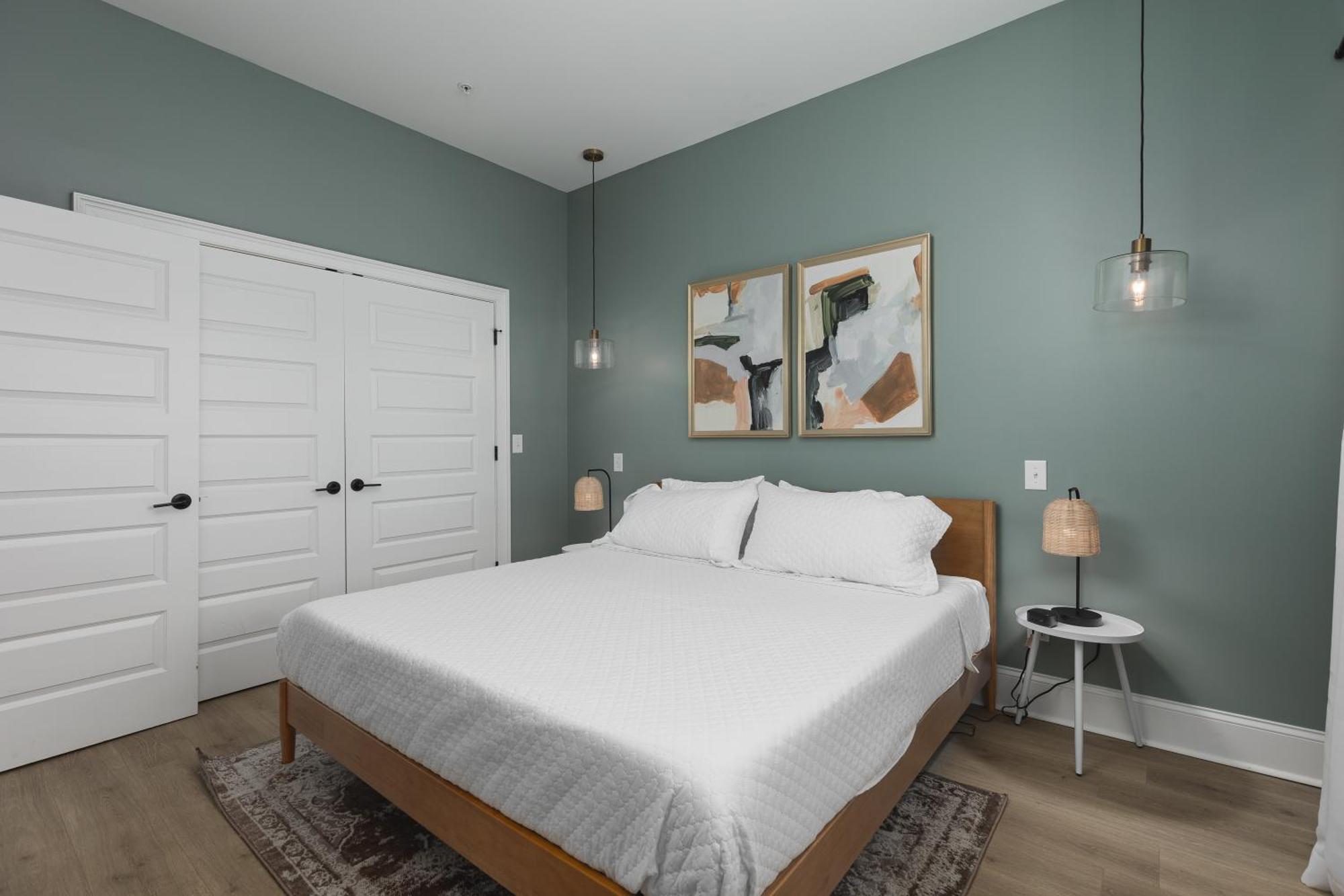 Chic And Cozy Designer 3 Miles To Downtown Apartment Nashville
