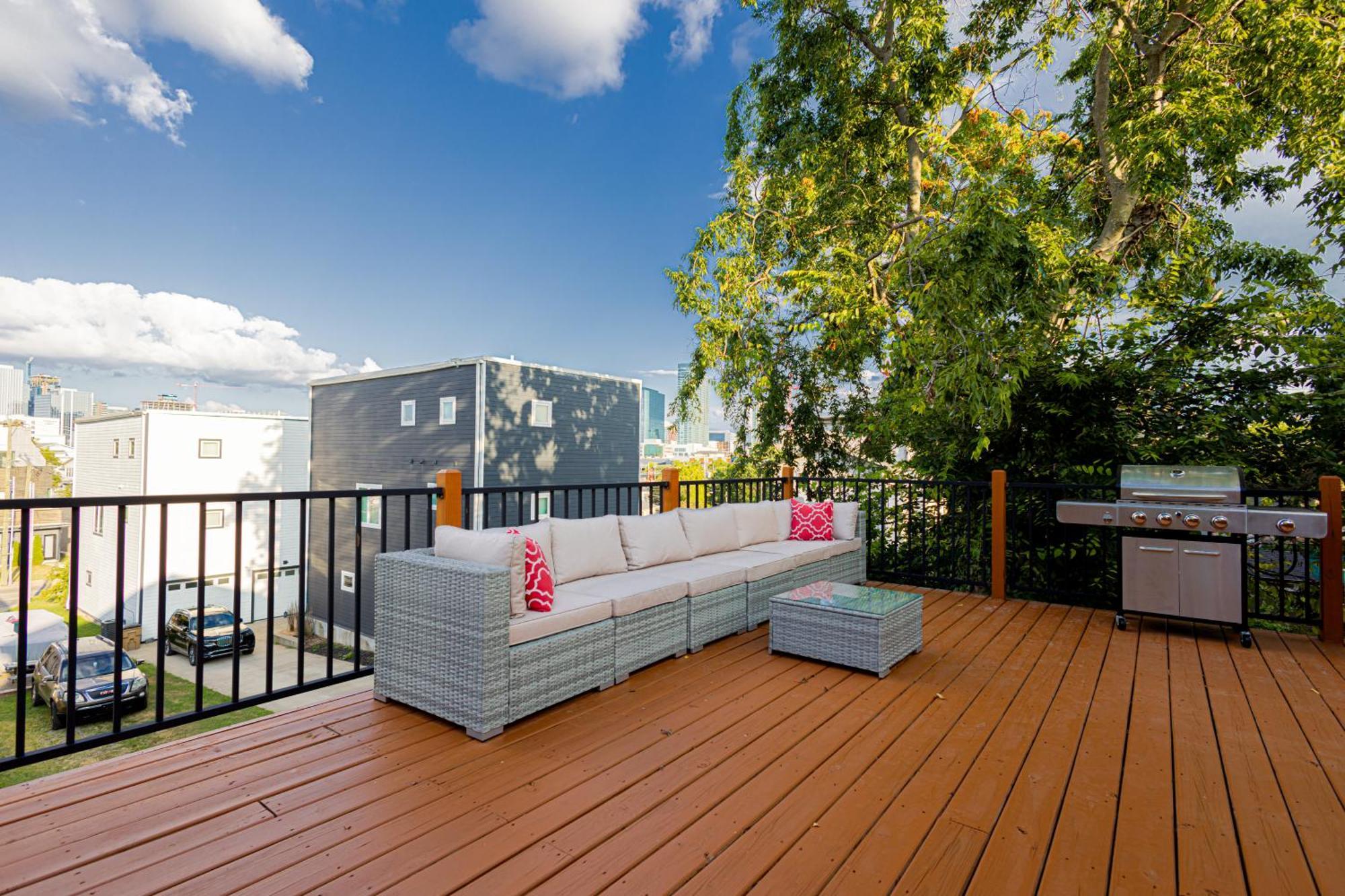 Honkytonk 7 Bed - Mins To Dt Holiday home Nashville