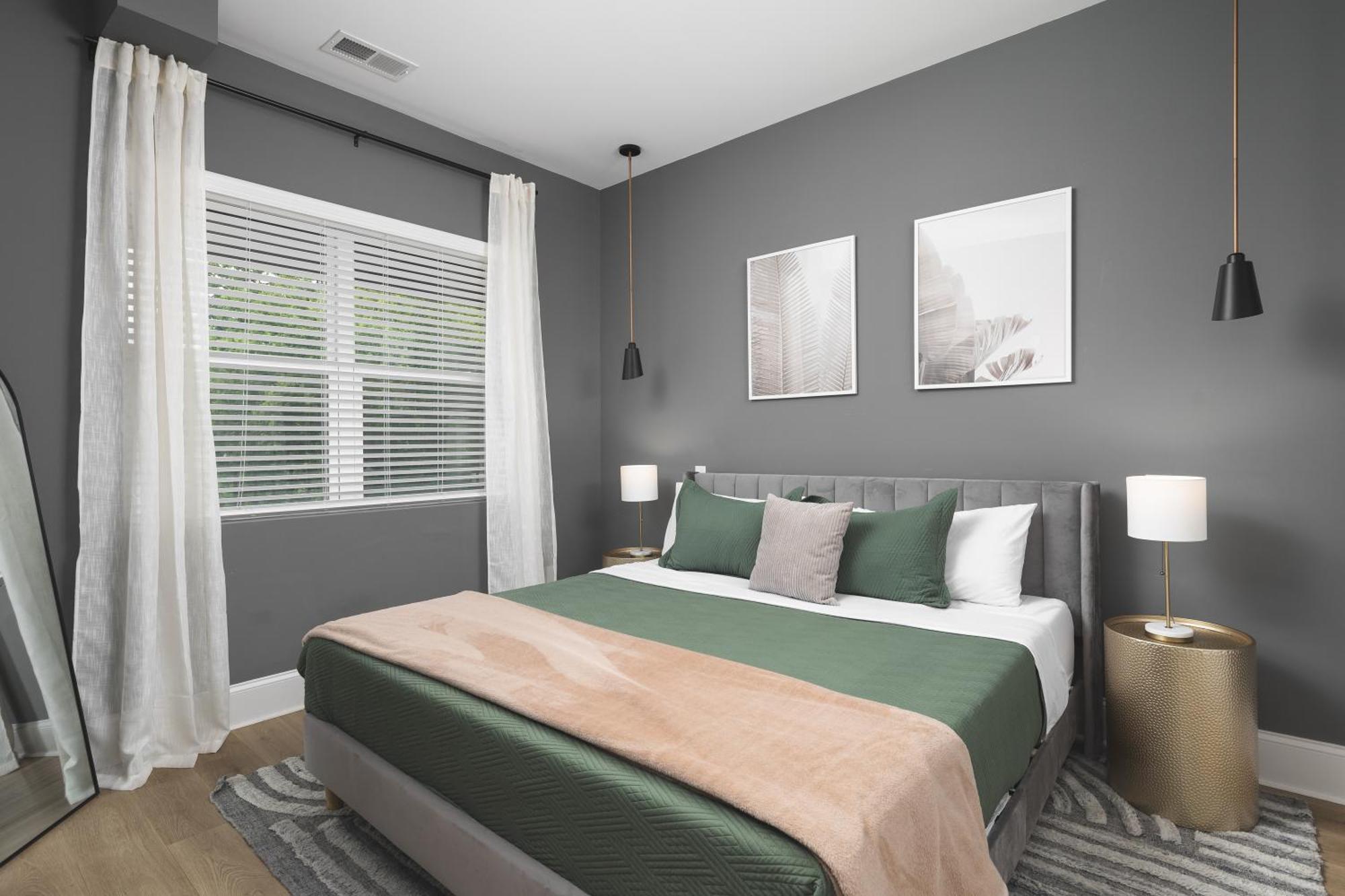 Modern 4 Bed Space In Walkable Area -3 Miles To Downtown *