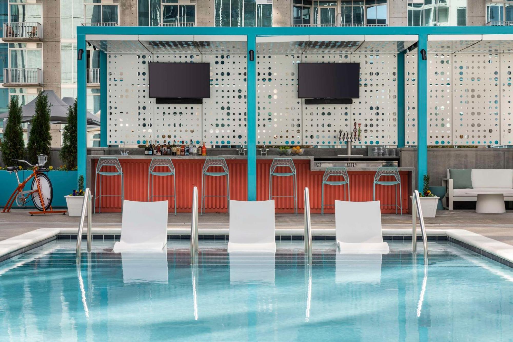 Hotel Hyatt Centric Downtown 5*