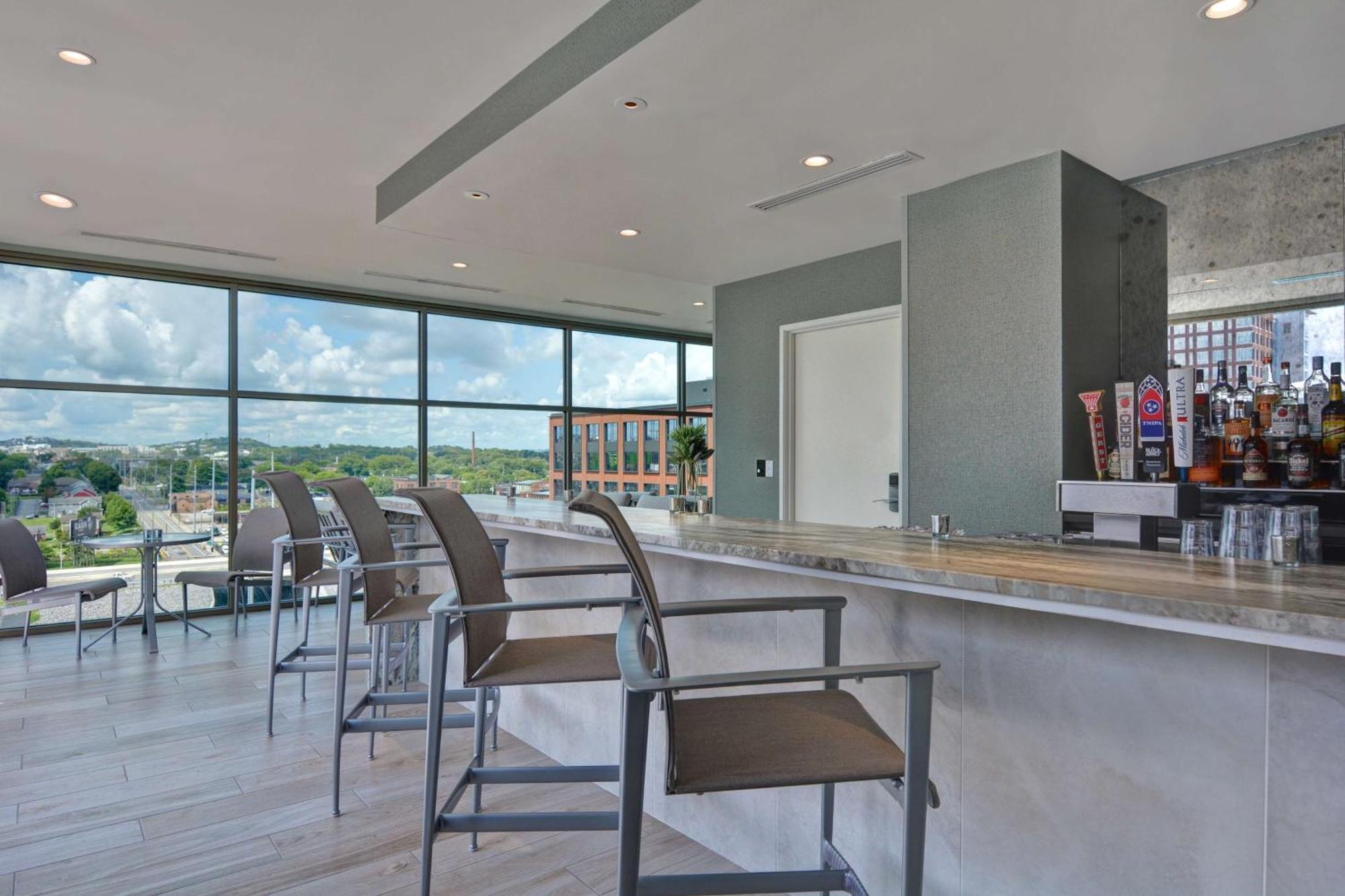 Hampton & Downtown Capitol View, Tn 3*