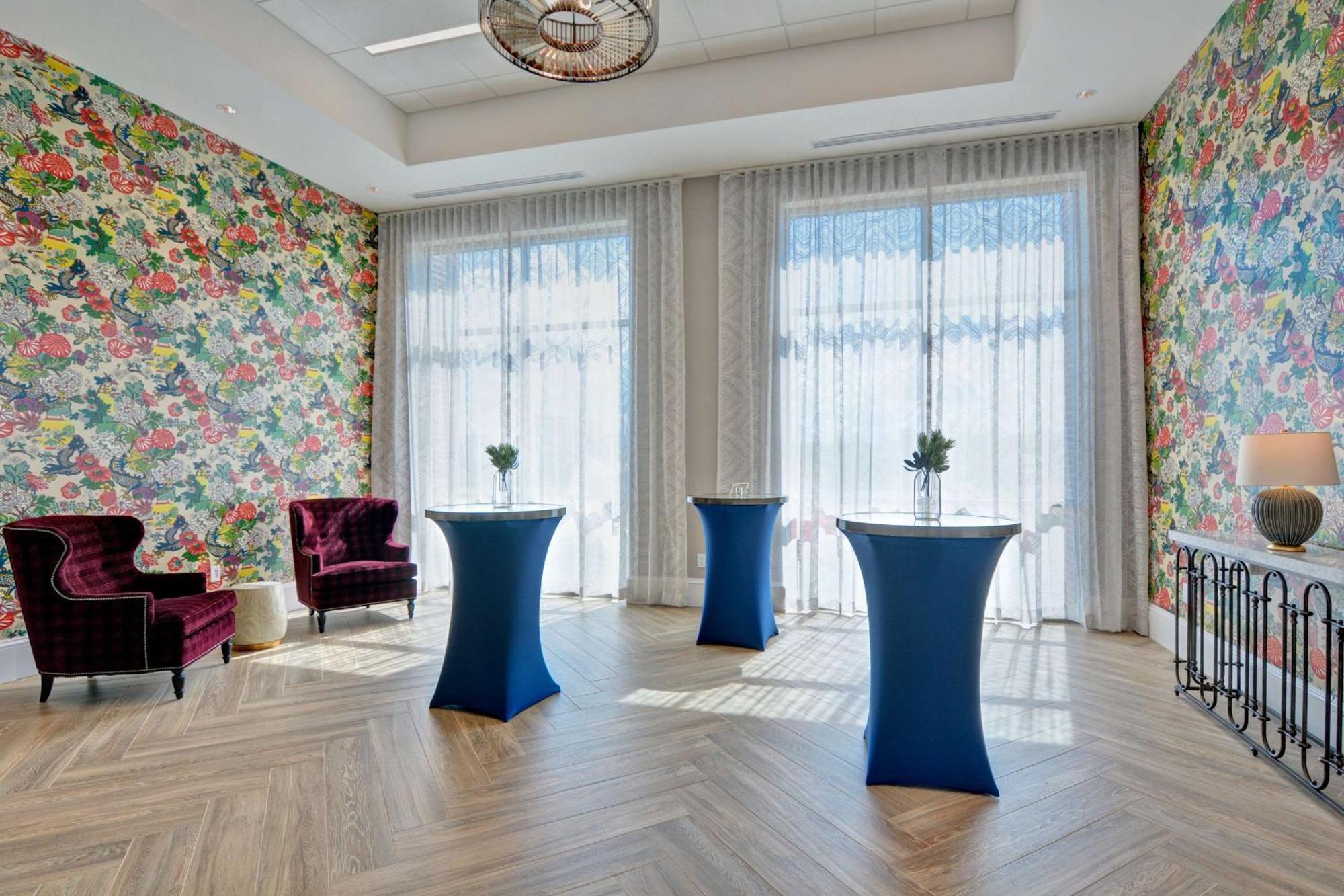 Hampton & Downtown Capitol View, Tn