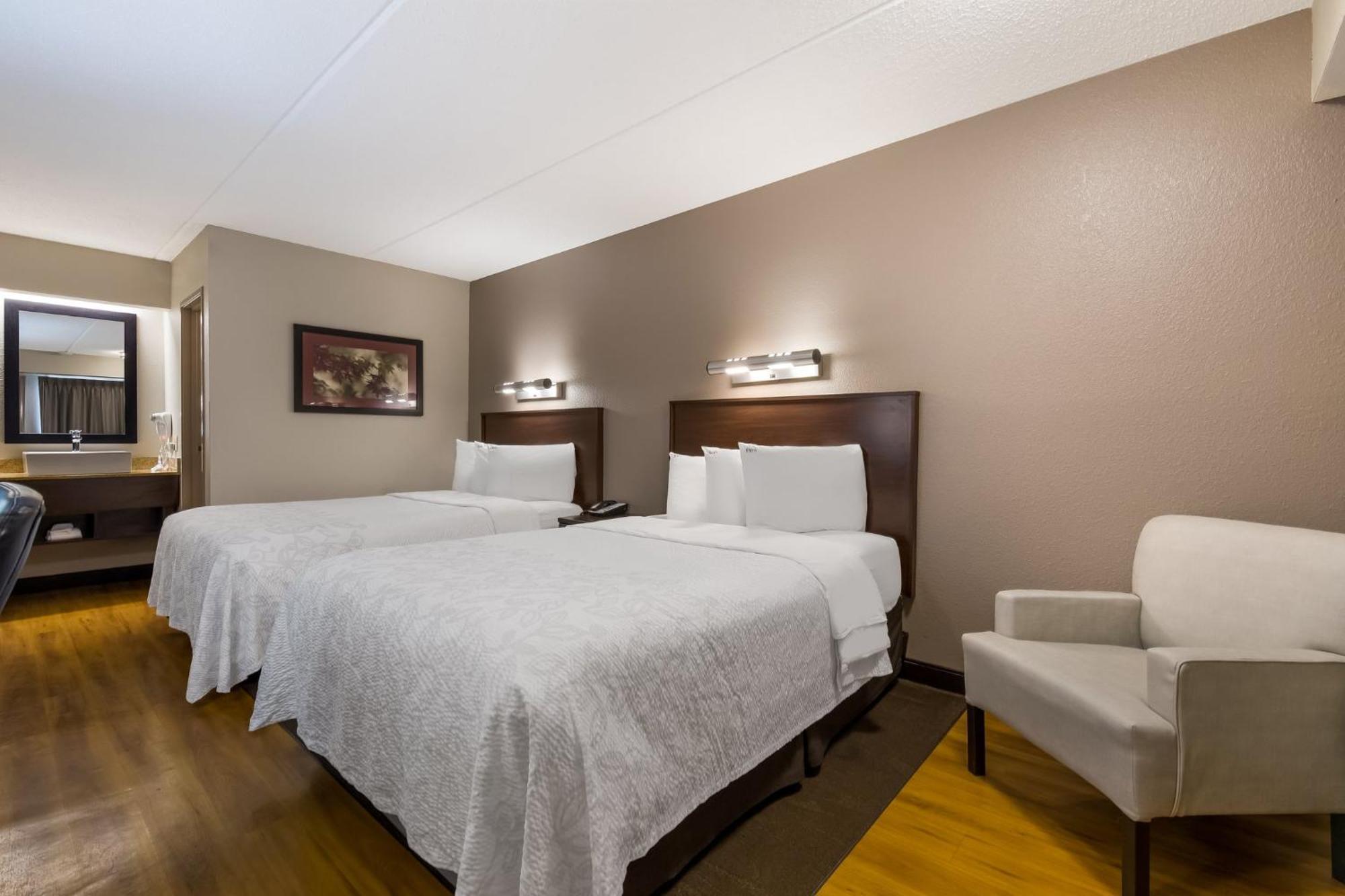 Red Roof Plus+ Airport 3* Nashville