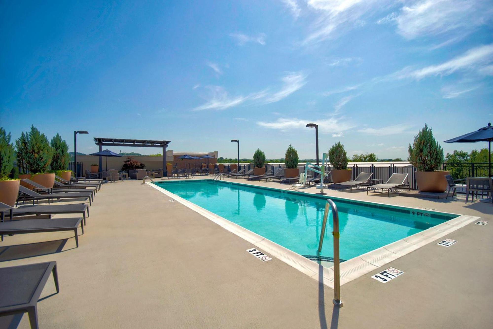 Hotel Courtyard By Marriott Hills Nashville