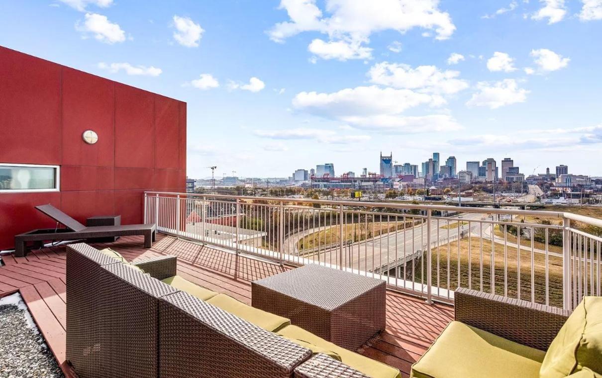 Two Story 2bd 2ba A Work Live * Nashville