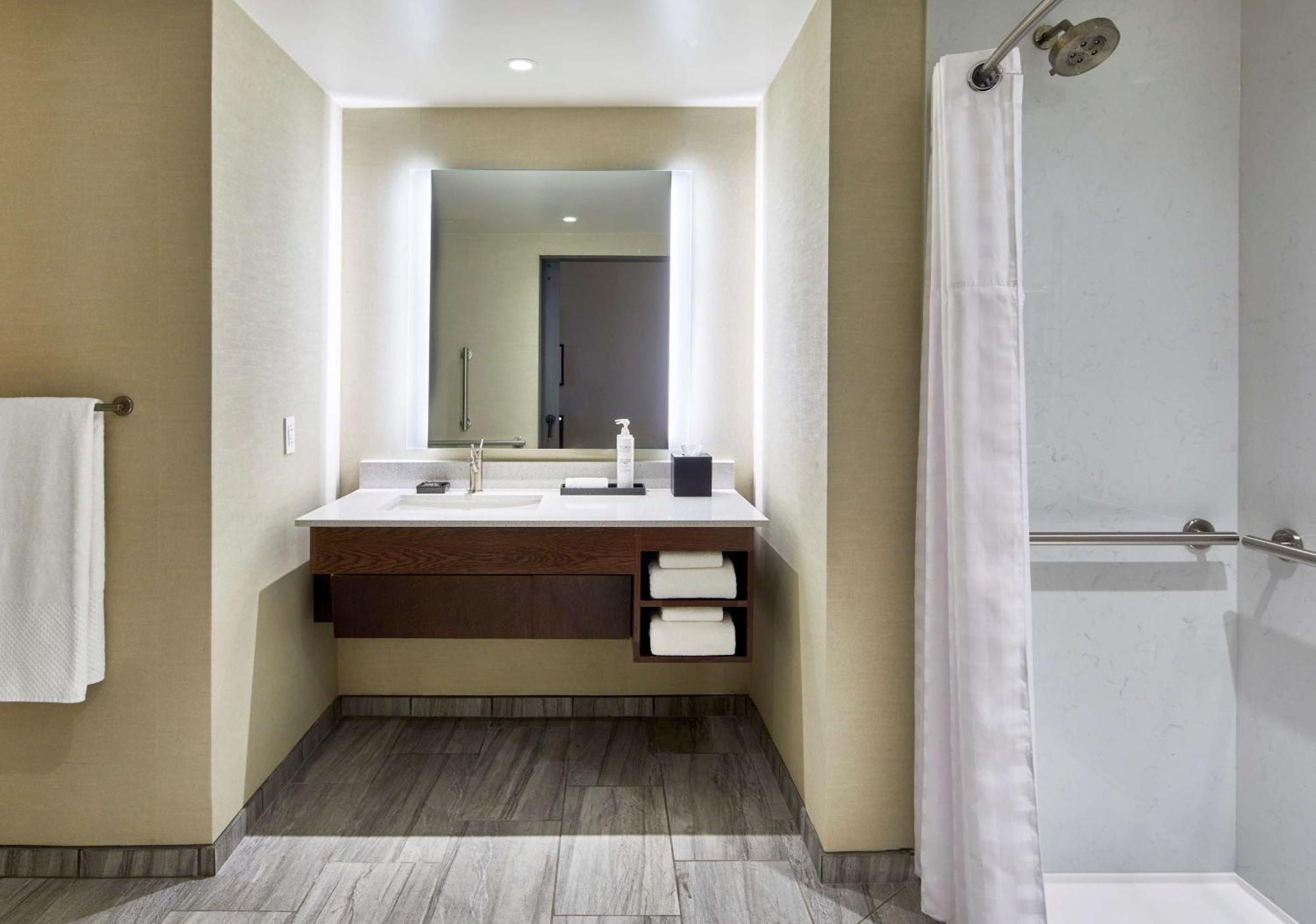 Embassy By Hilton Downtown 4* Nashville