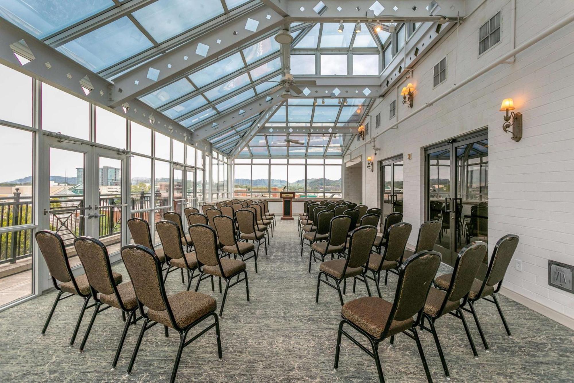 Hampton & Nashville-green Hills Hotel 3*