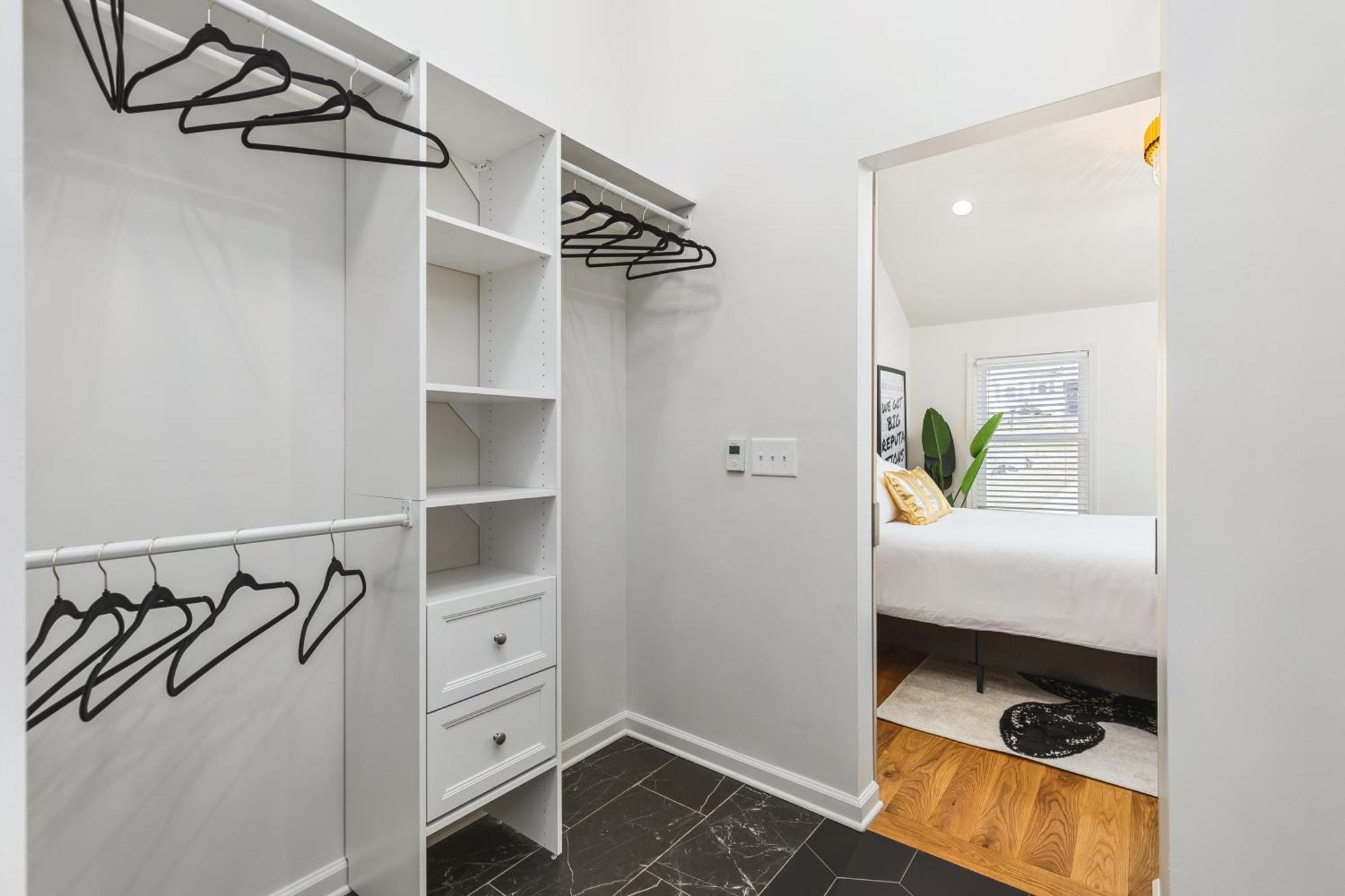 Taylor Swift Eras Inspired Home-10 Min To Broadway Holiday home Nashville