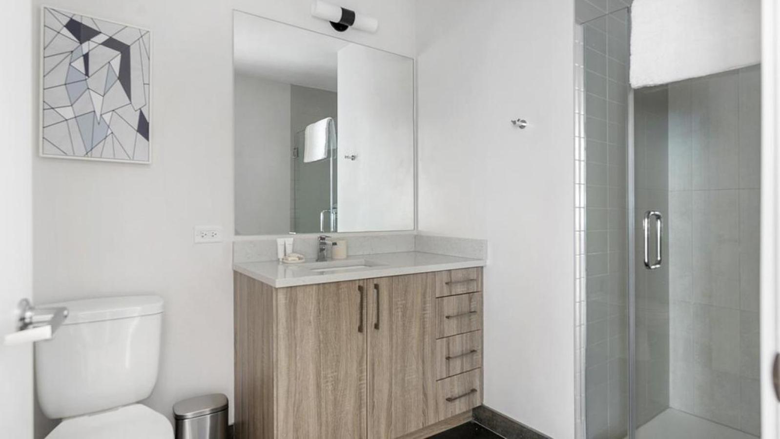 Landing Modern With Amazing Amenities * Nashville