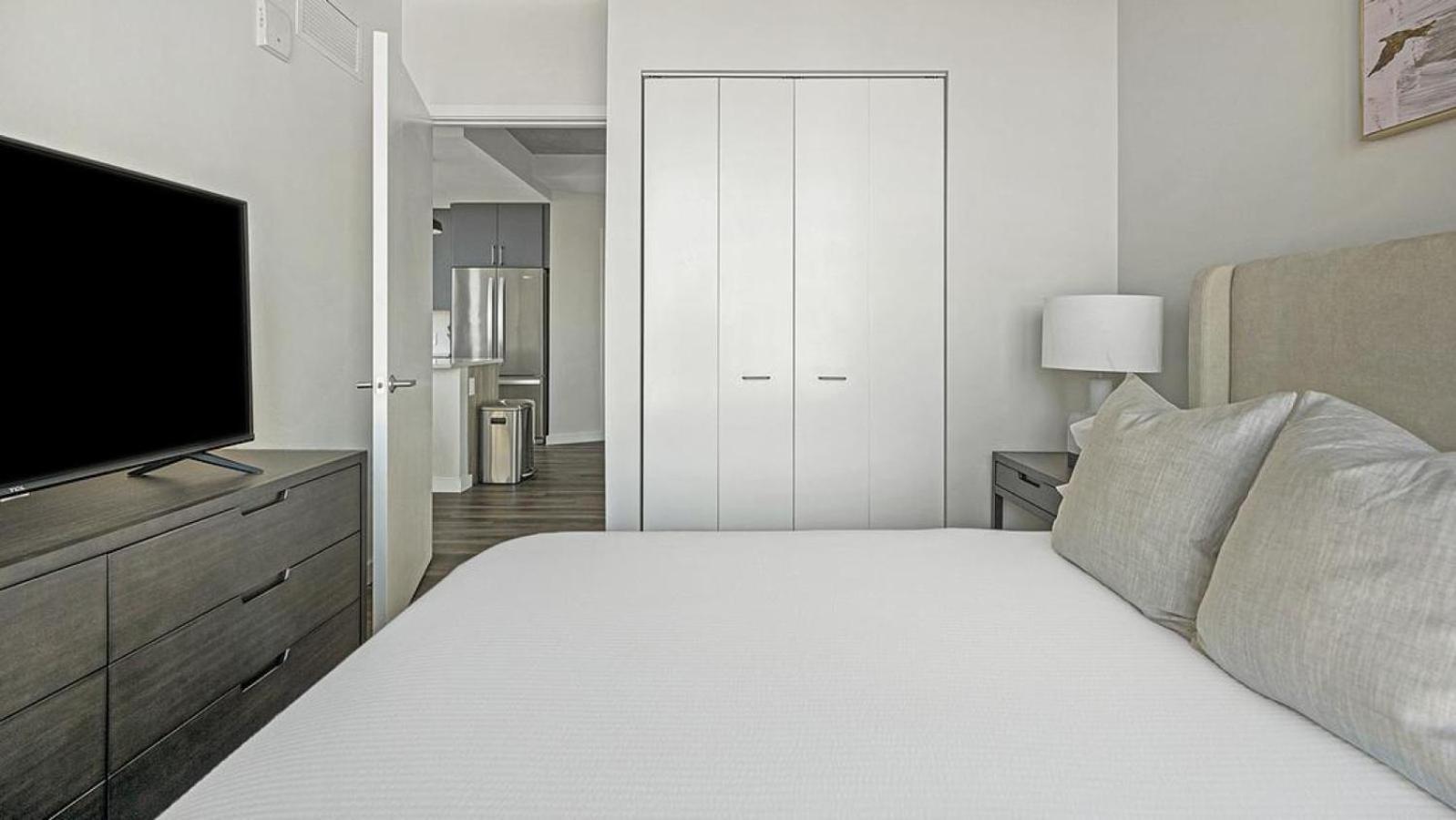 Landing - Modern With Amazing Amenities