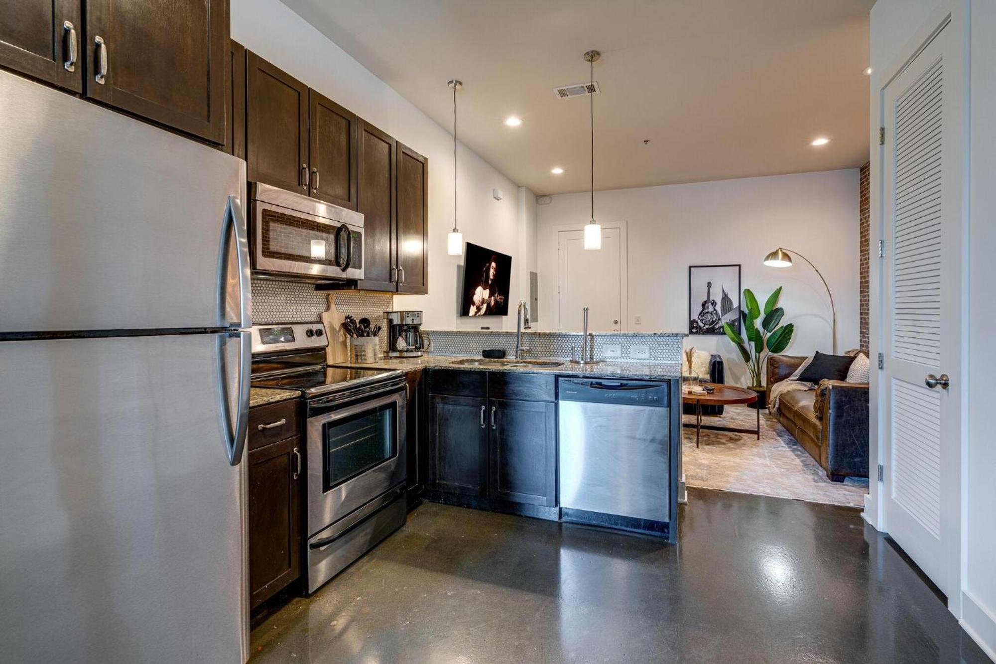 Lofts At 30th - Urban Lounge - Minutes To Broadway Holiday home Nashville