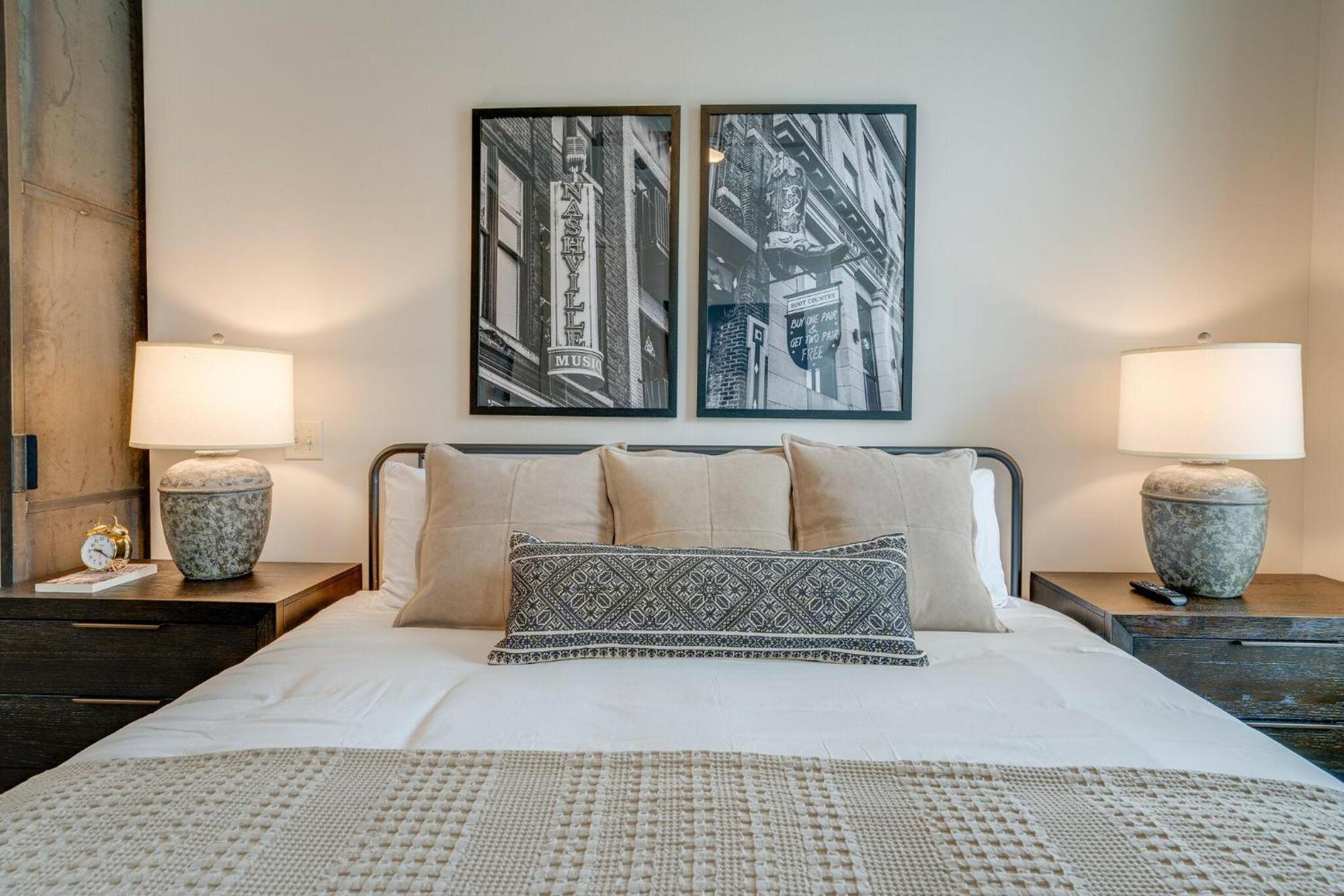 Lofts At 30th - Modern Escape - Mins To Broadway Holiday home *