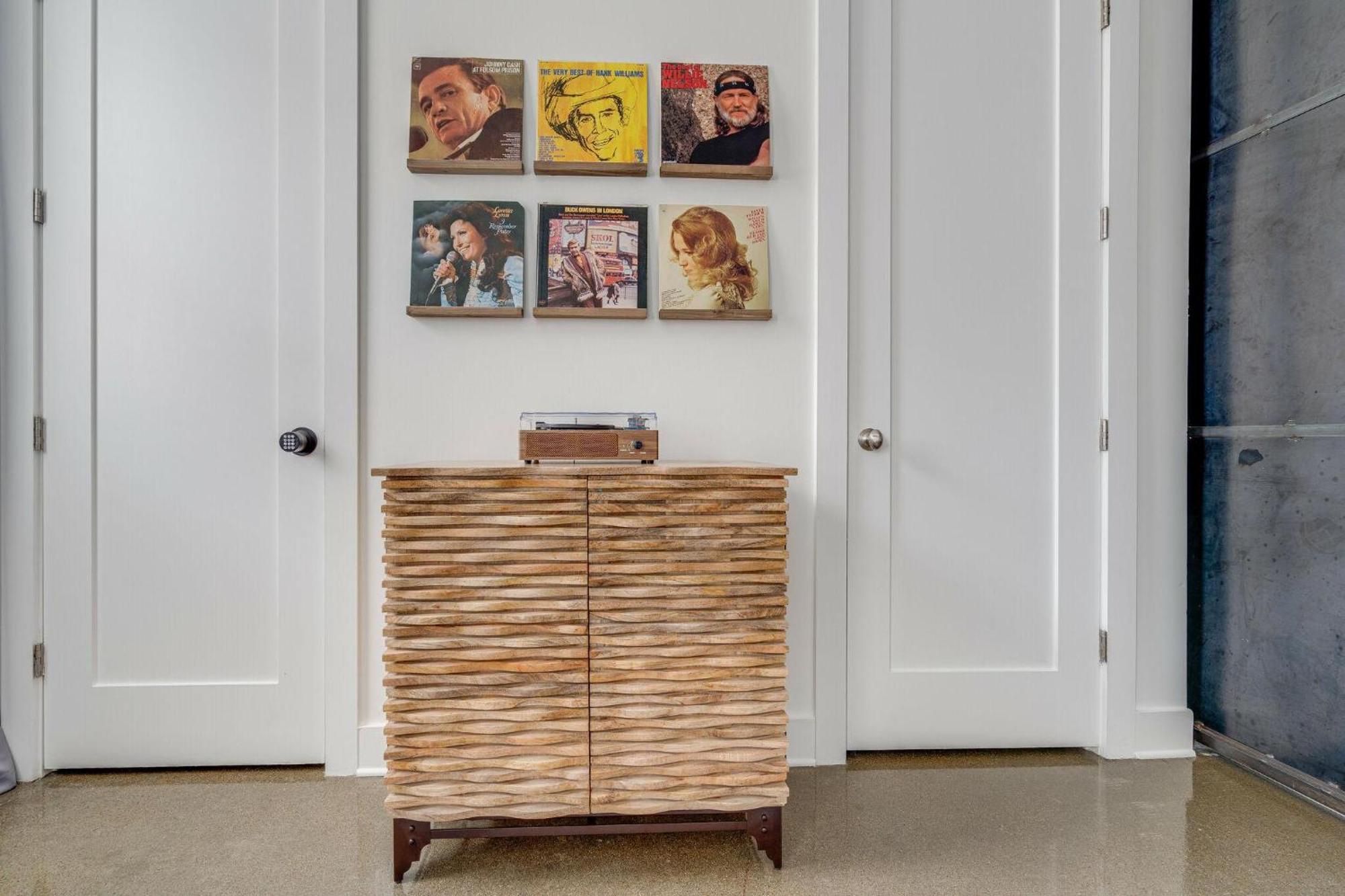Holiday home Lofts At 30th - Rustic Music *