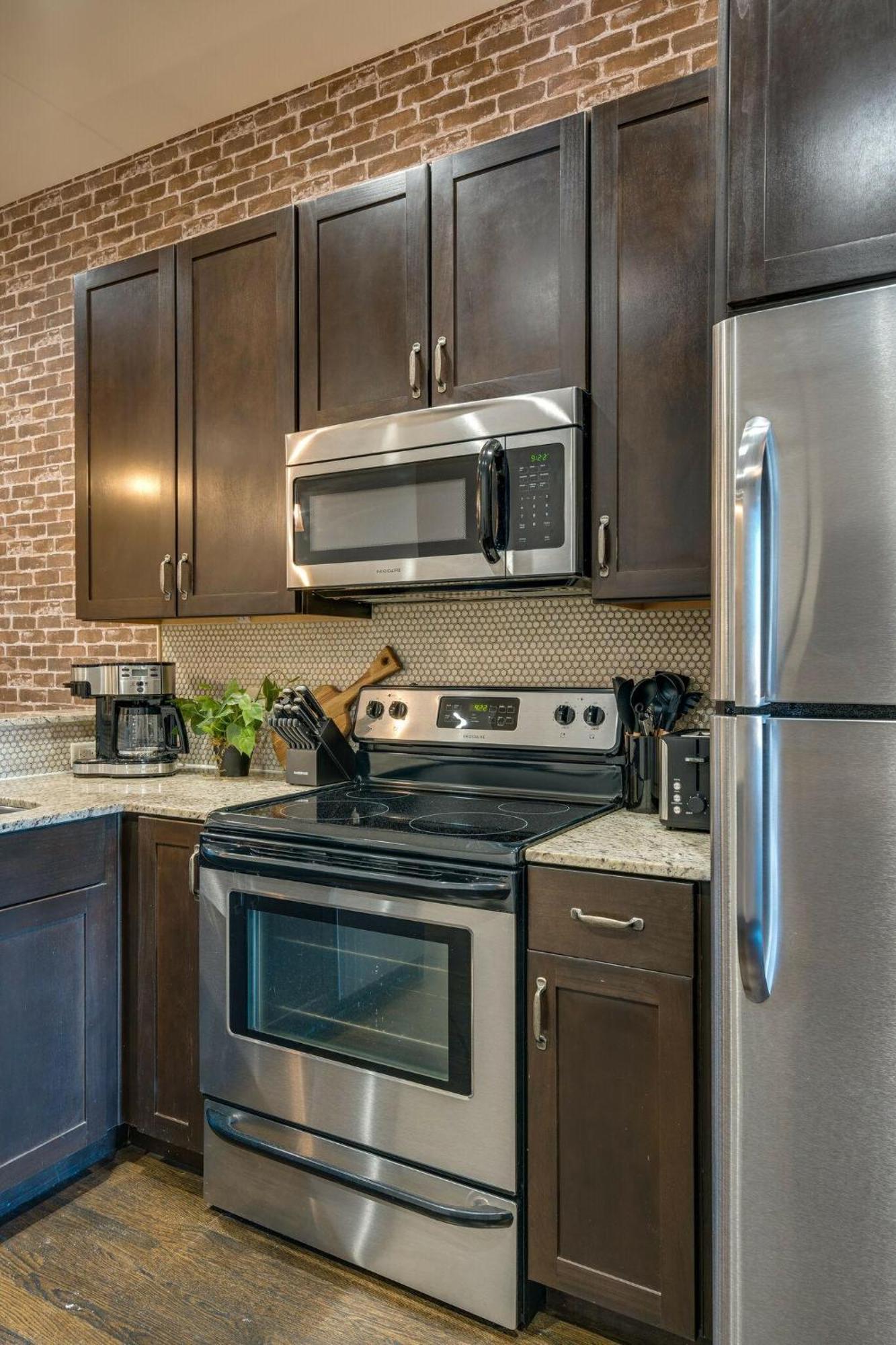 Lofts At 30th - Urban Legend - 6 Mins To Broadway *