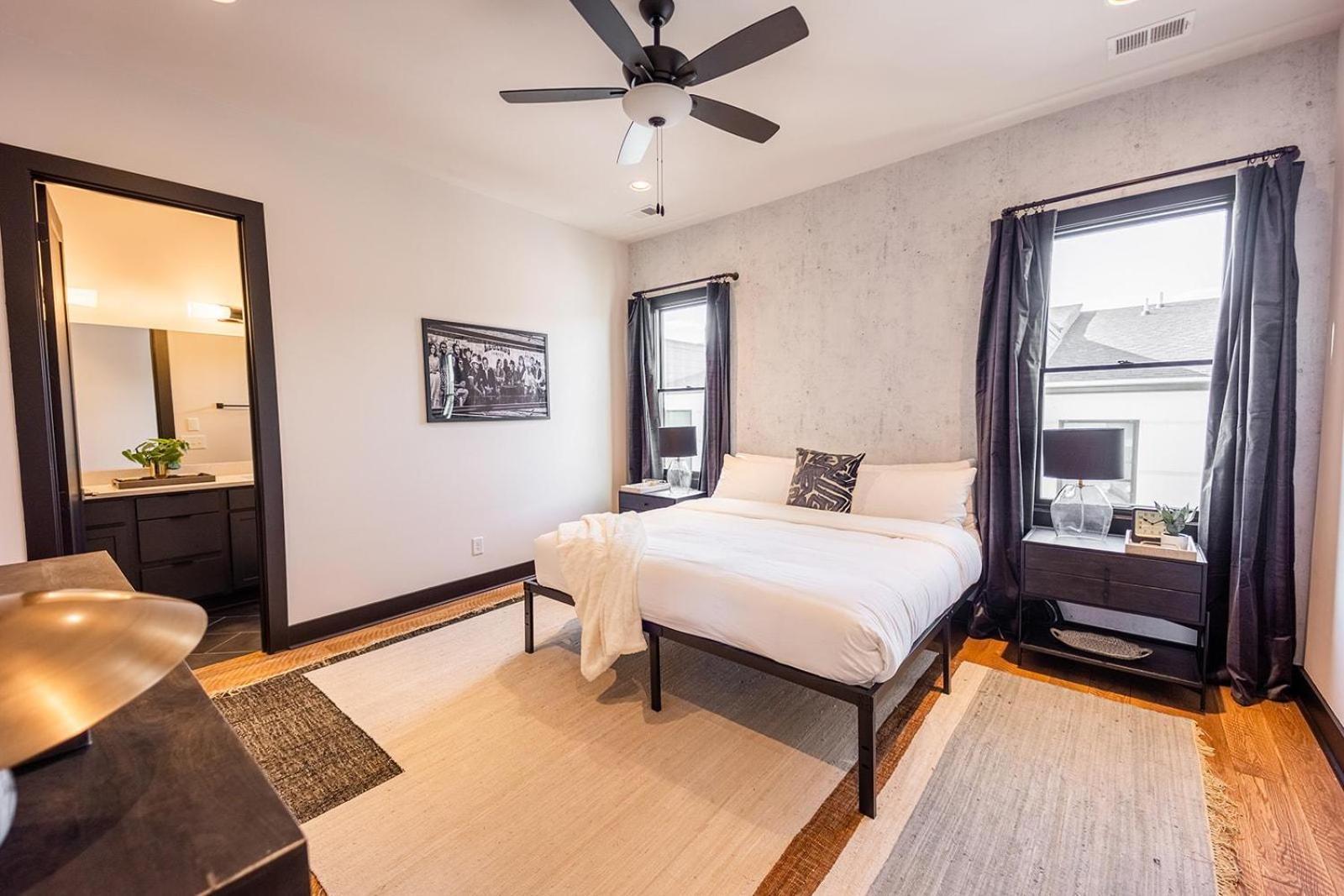 Two Lavish Gulch Homes - Mins To Broadway