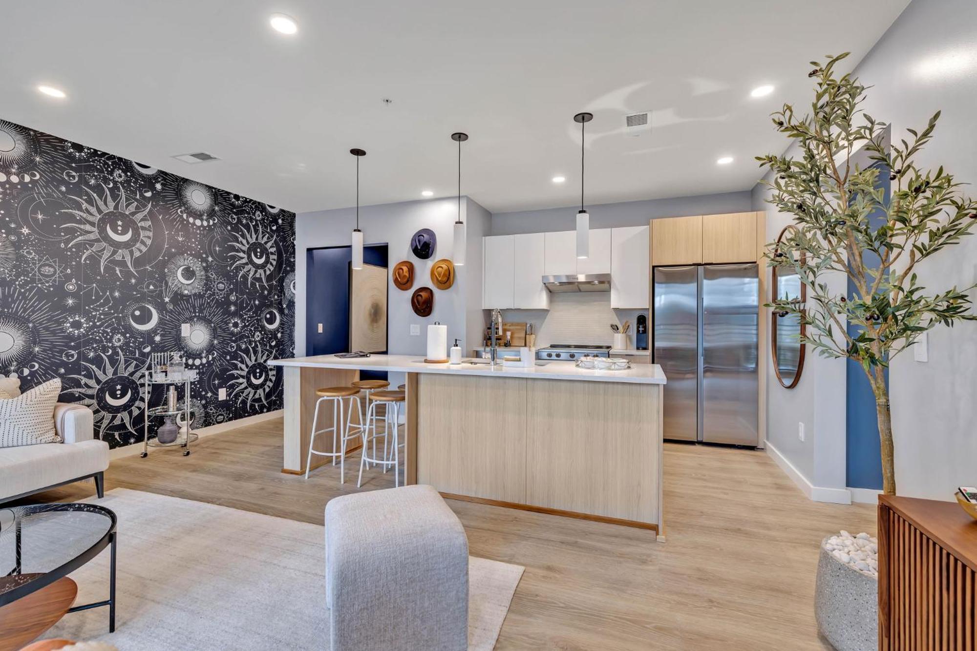 Dancing In The Moonlight In Downtown By Injoy Holiday home Nashville
