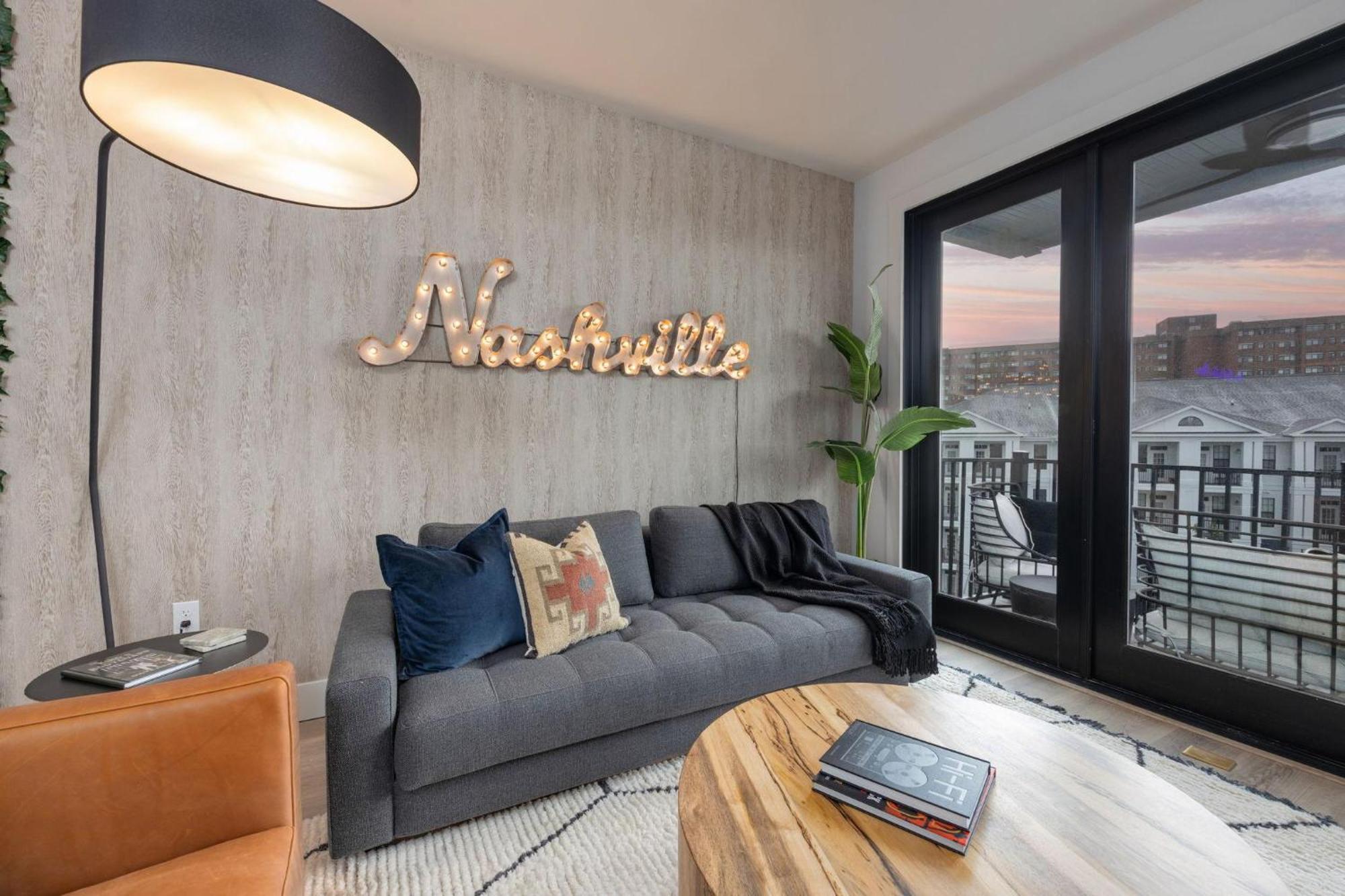 Paramount - Odyssey - Heart Of Midtown * Nashville