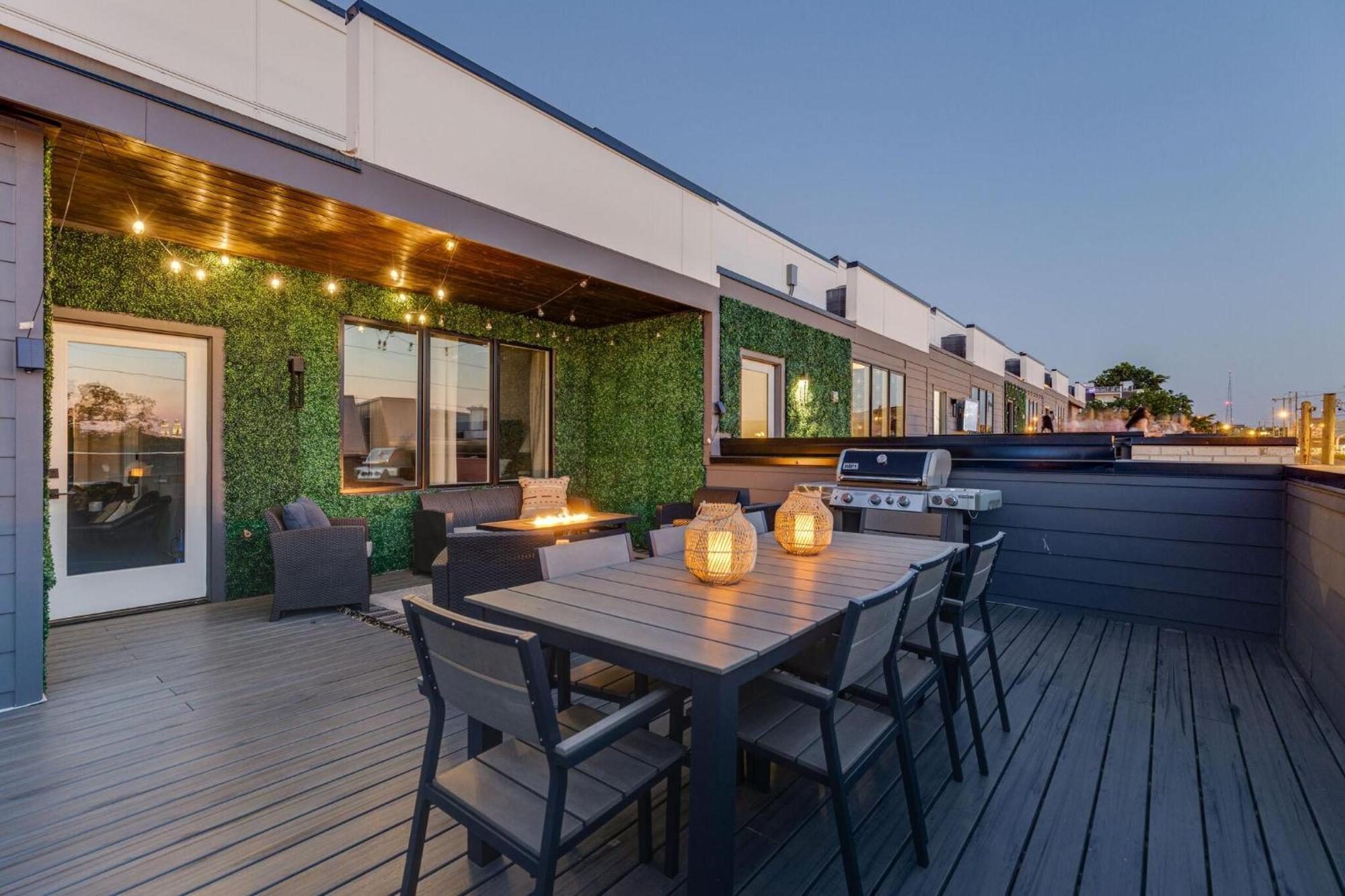 Holiday home Downtown Dolly - Heart Of Gulch - Rooftop Hot Tub *