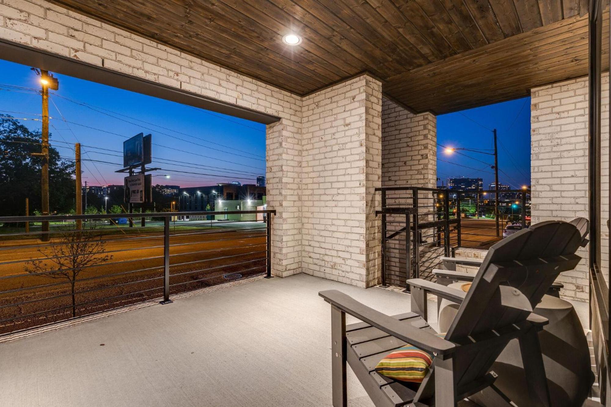 Downtown Dolly - Heart Of Gulch - Rooftop Hot Tub Holiday home Nashville