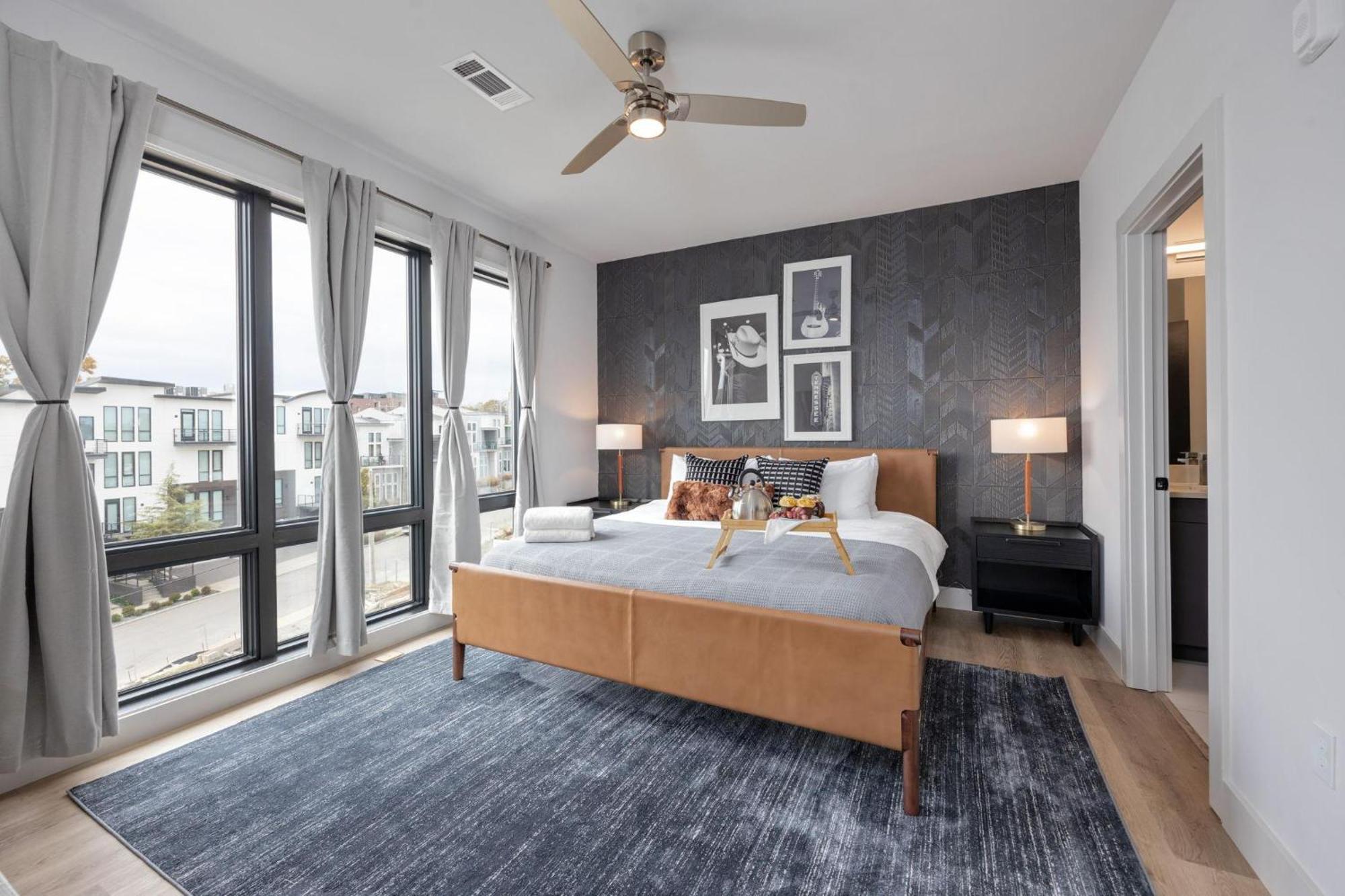 Harmony Hideout - Odyssey - Heart Of Midtown * Nashville