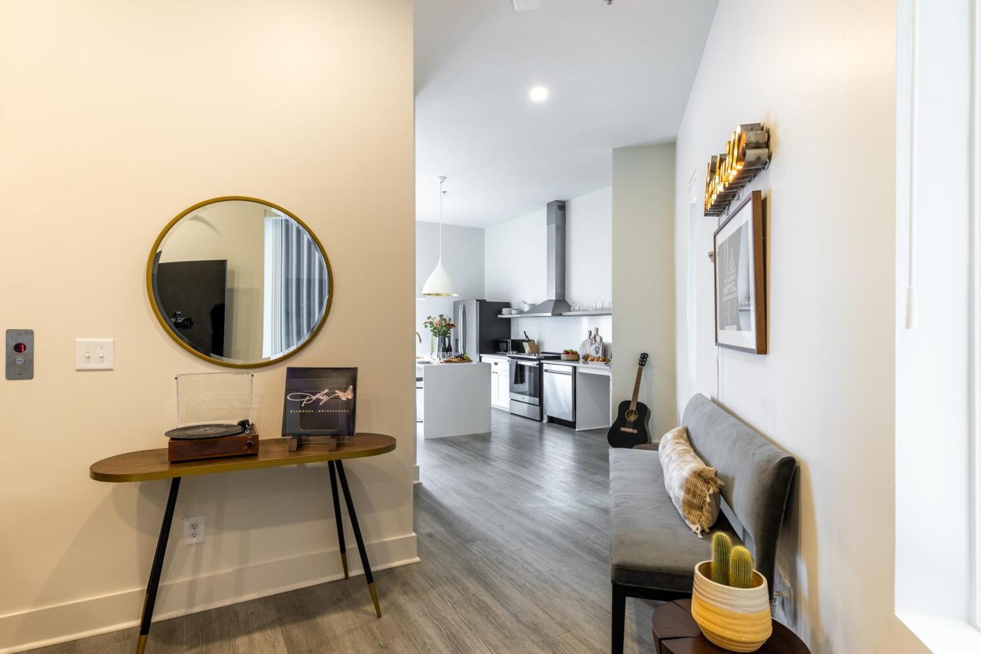 Apartment Outrider 113 By Avantstay Accessible Bathrooms *