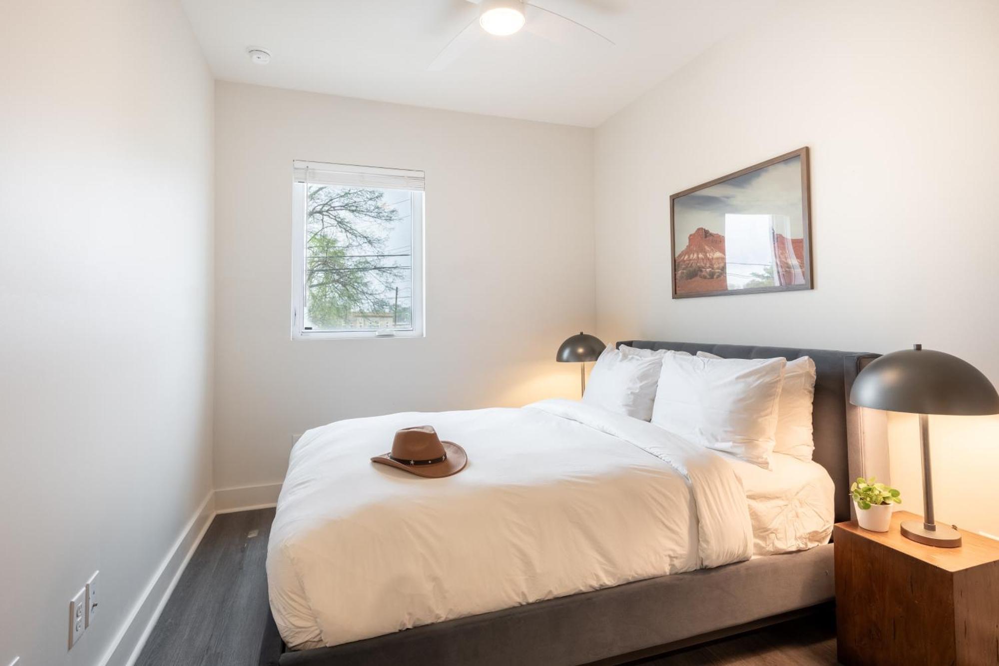 Outrider 1020 By Avantstay 5 Minutes To Broadway Downtown