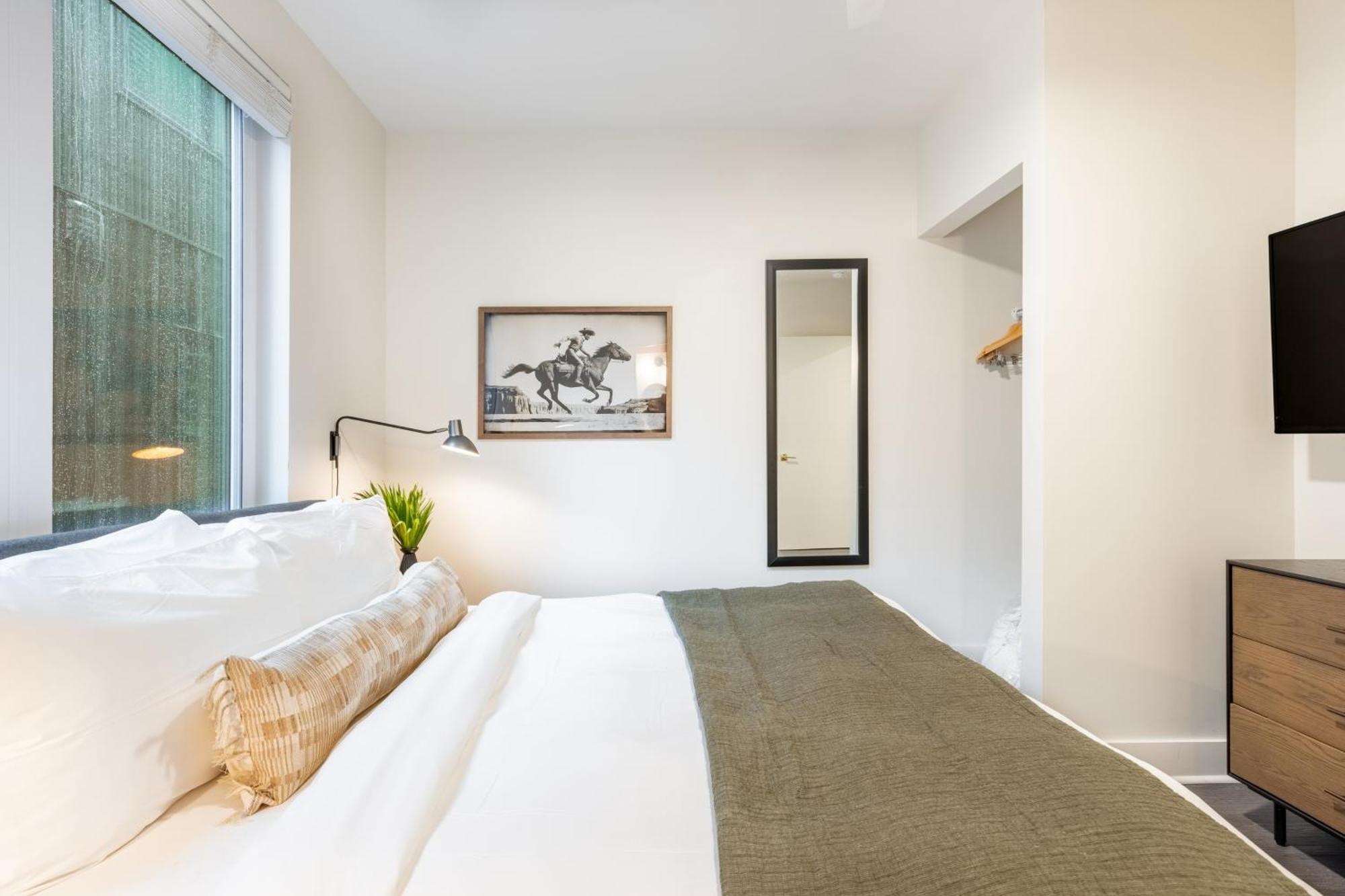 Outrider 1020 By Avantstay 5 Minutes To Broadway Downtown *