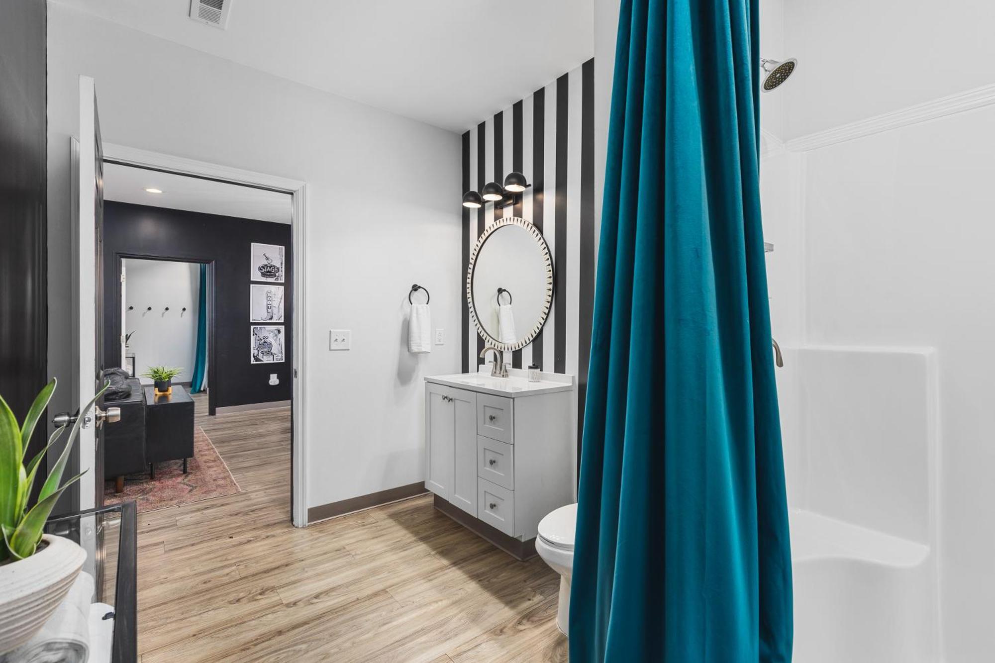 Apartment 8 Beds 4 Bedroom Walk To Restaurants, Bars And Coffee