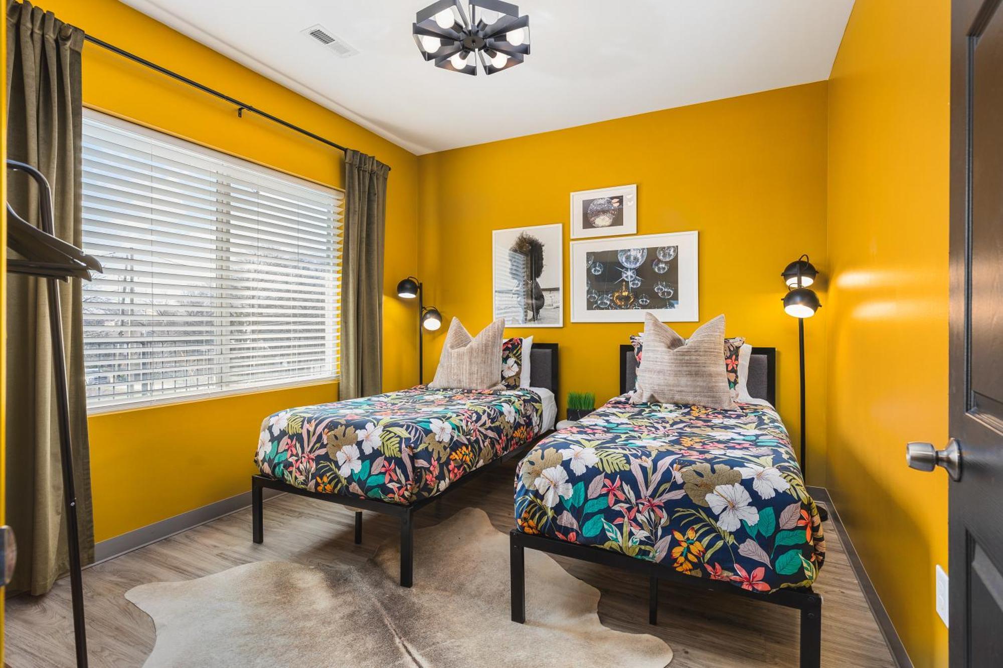 8 Beds 4 Bedroom Walk To Restaurants, Bars And Coffee Nashville