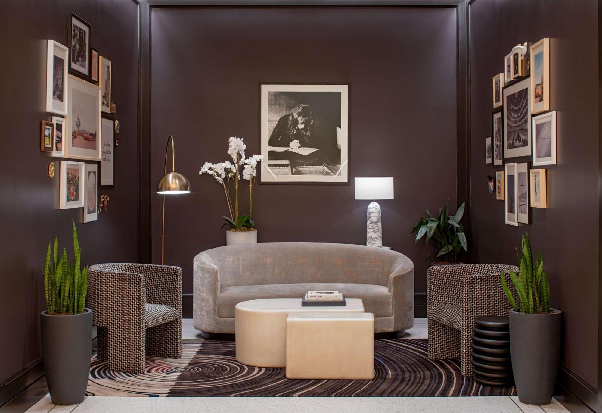 Tempo By Hilton Downtown Hotel 3*