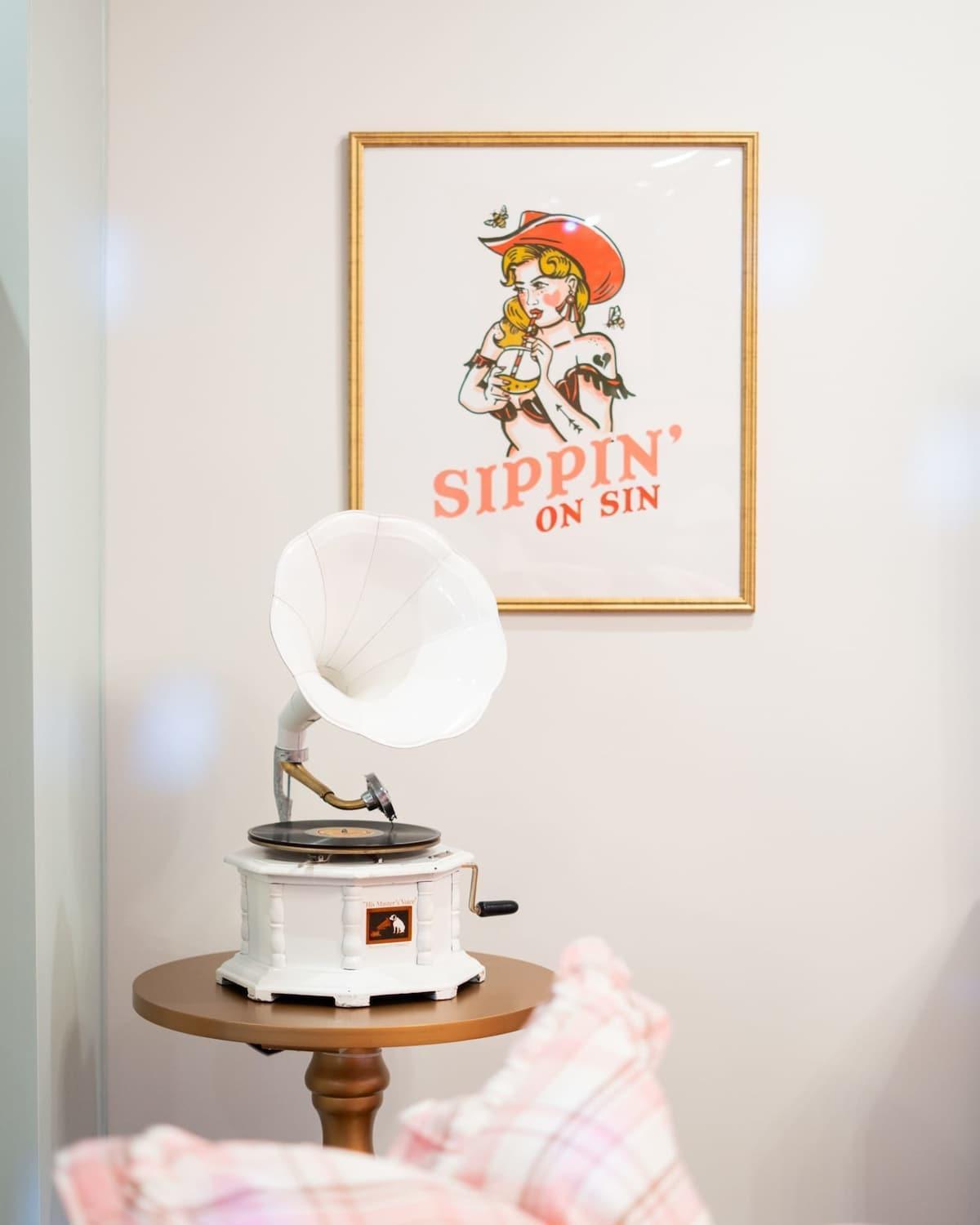 Butterfly Bnb~modern Luxury~giant Rooftop~9min Dt