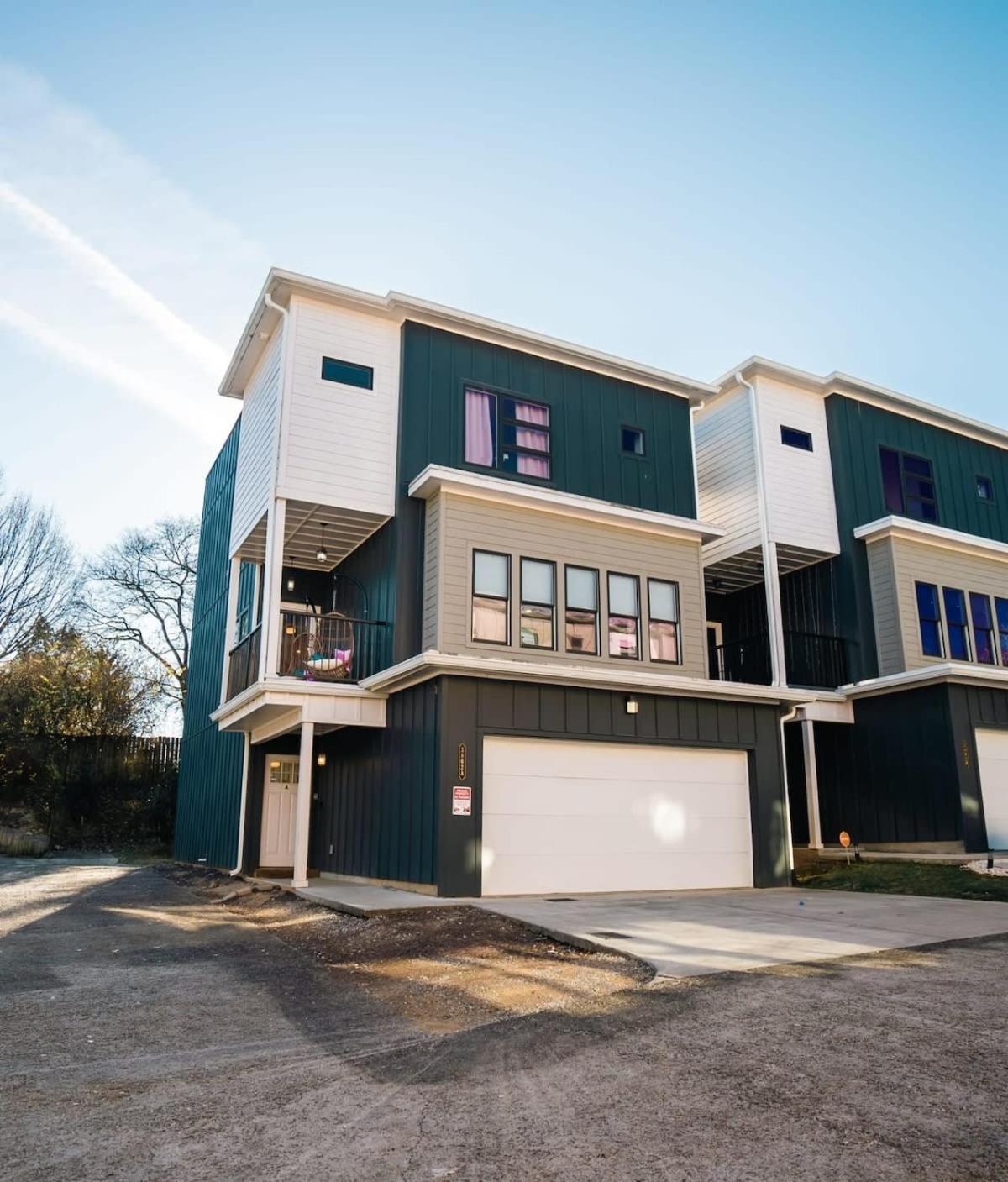 Butterfly Bnb~modern Luxury~giant Rooftop~9min Dt Holiday home