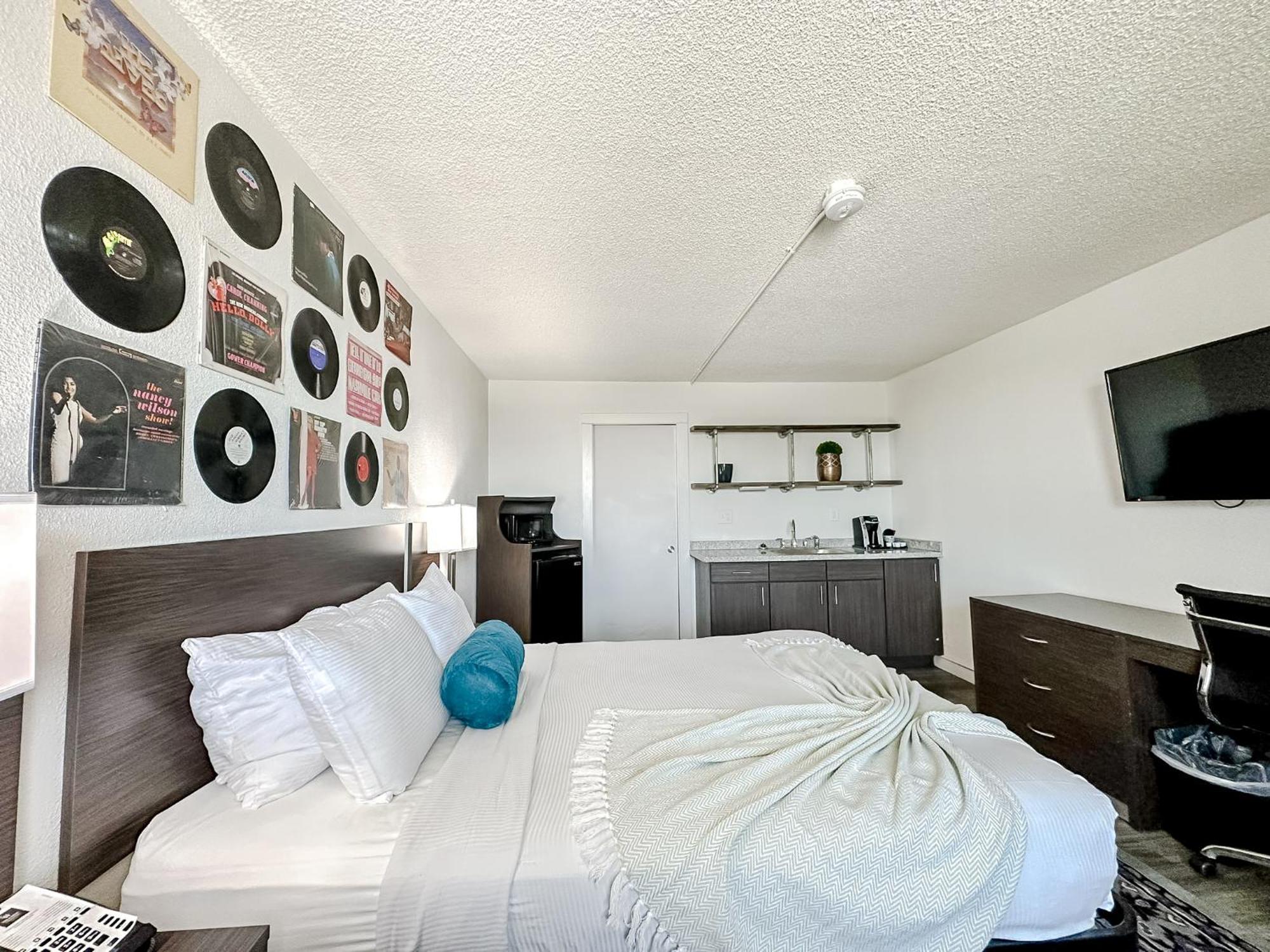 Sleepover Apartment *