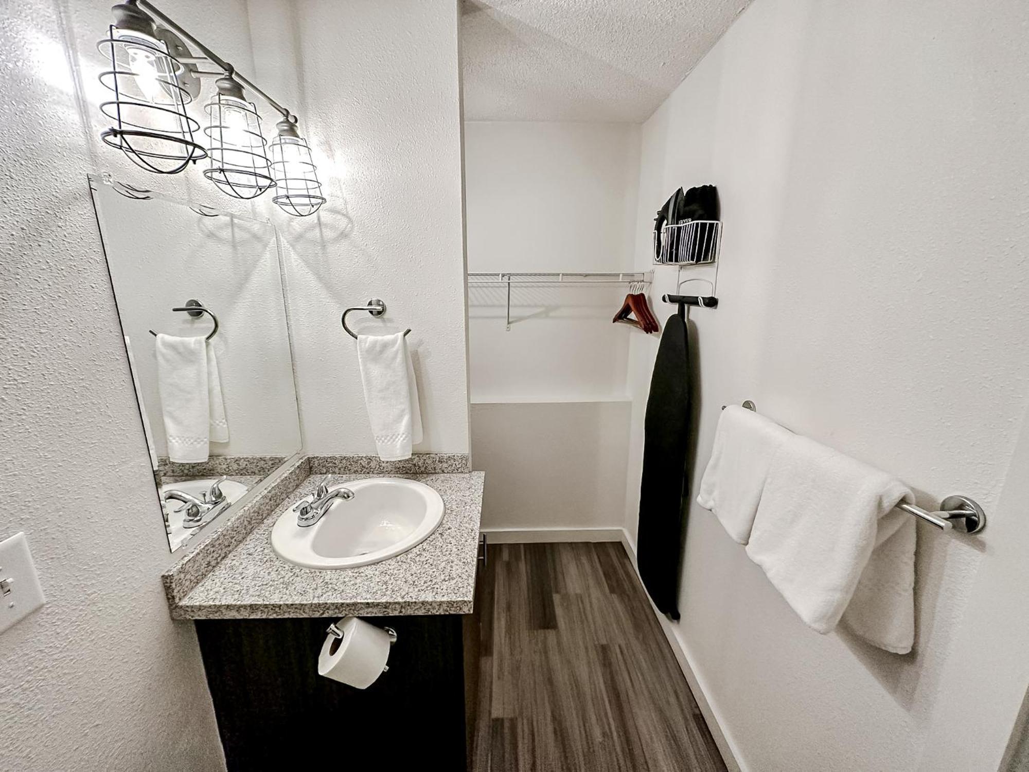 Sleepover Apartment *