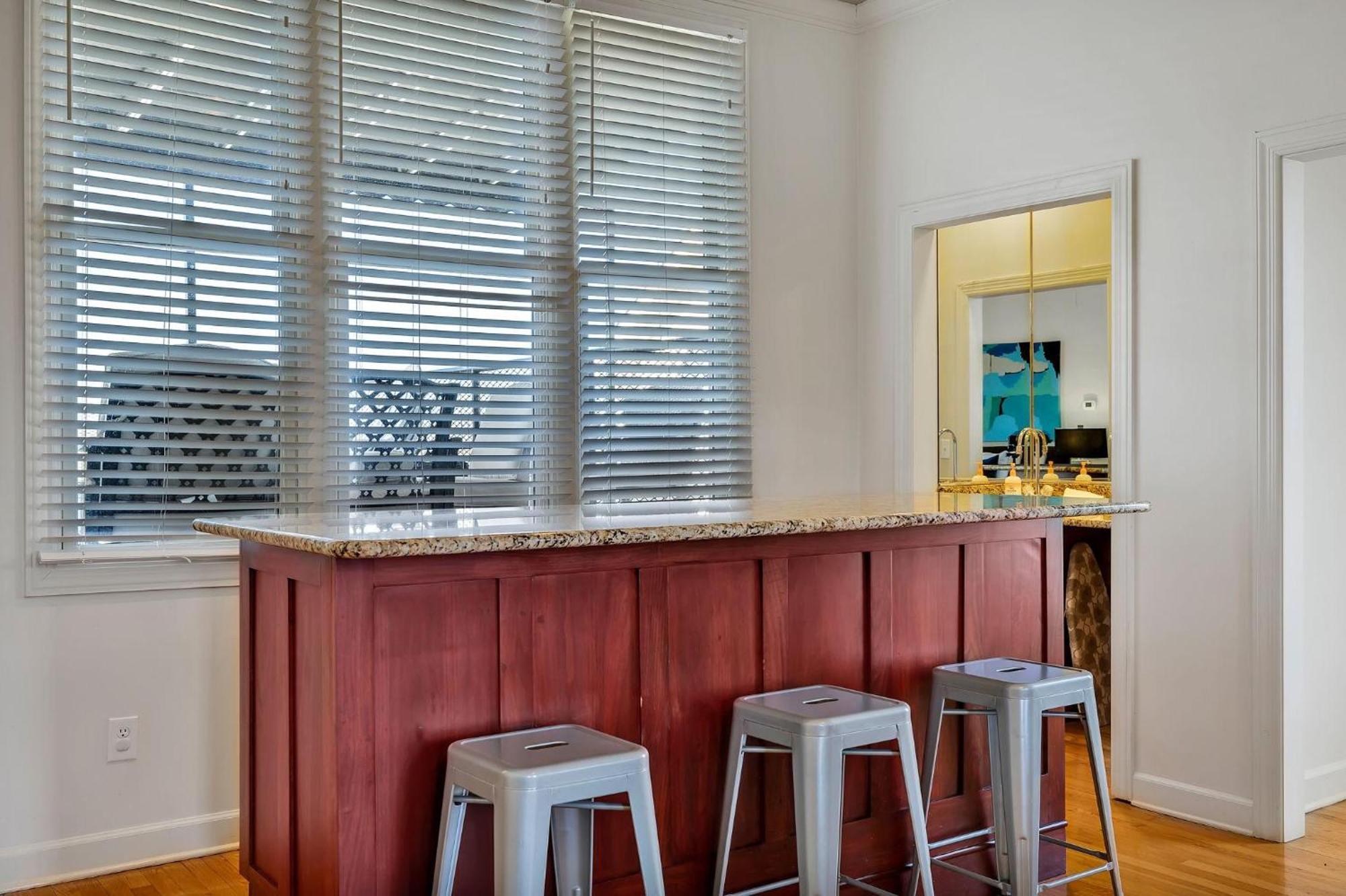 Holiday home Overlook Plains-priv Rooftop Deck-mins To Broadway *