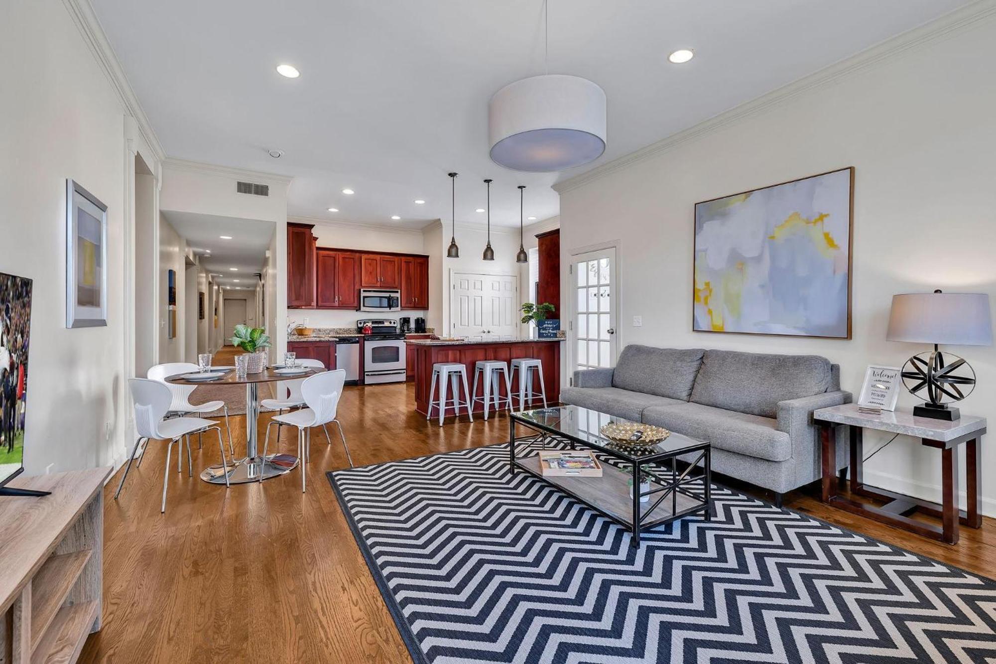 Overlook Plains-priv Rooftop Deck-mins To Broadway * Nashville