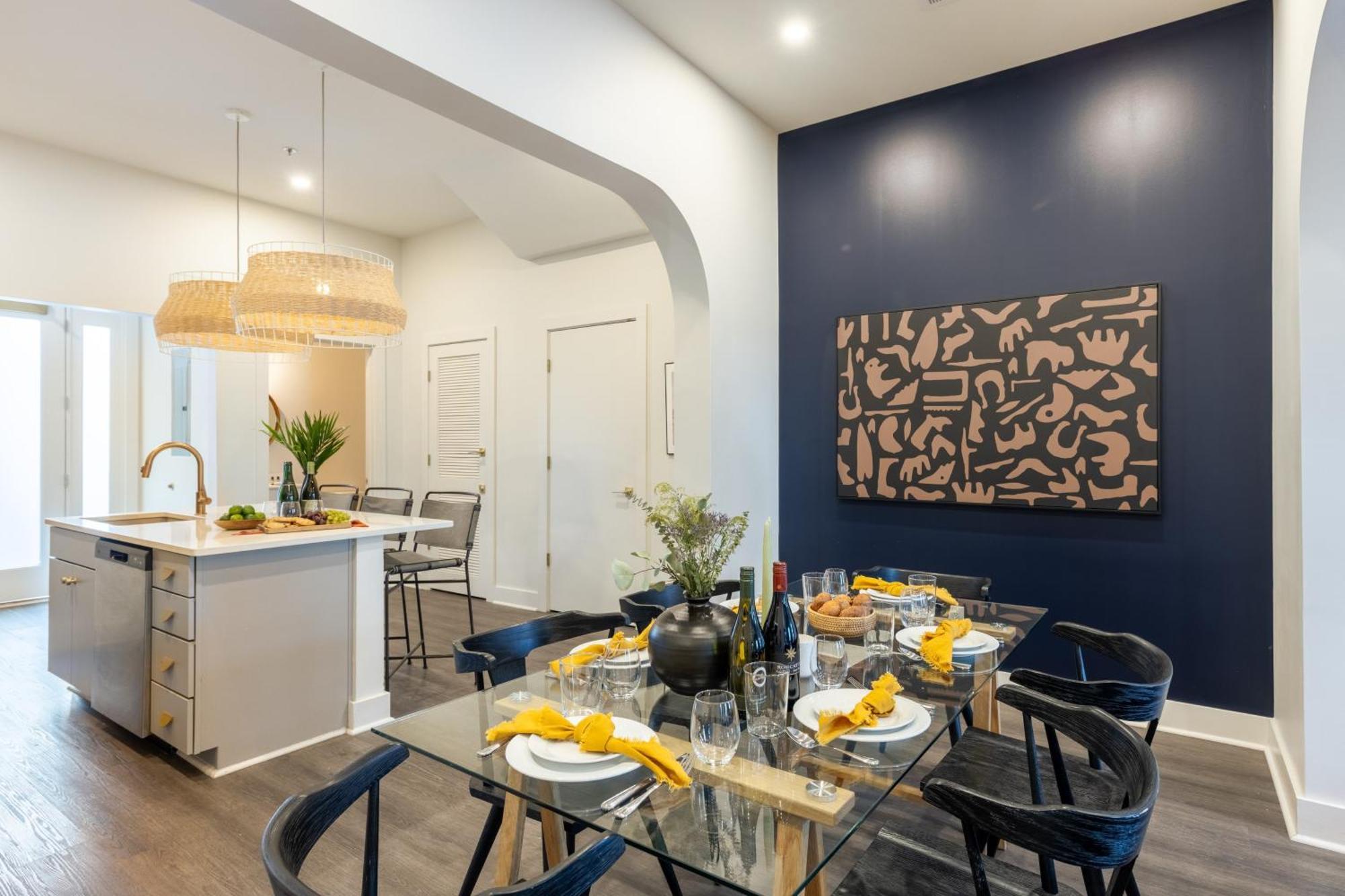 Outrider 1016 By Avantstay Private Balcony Minutes To Broadway Downtown