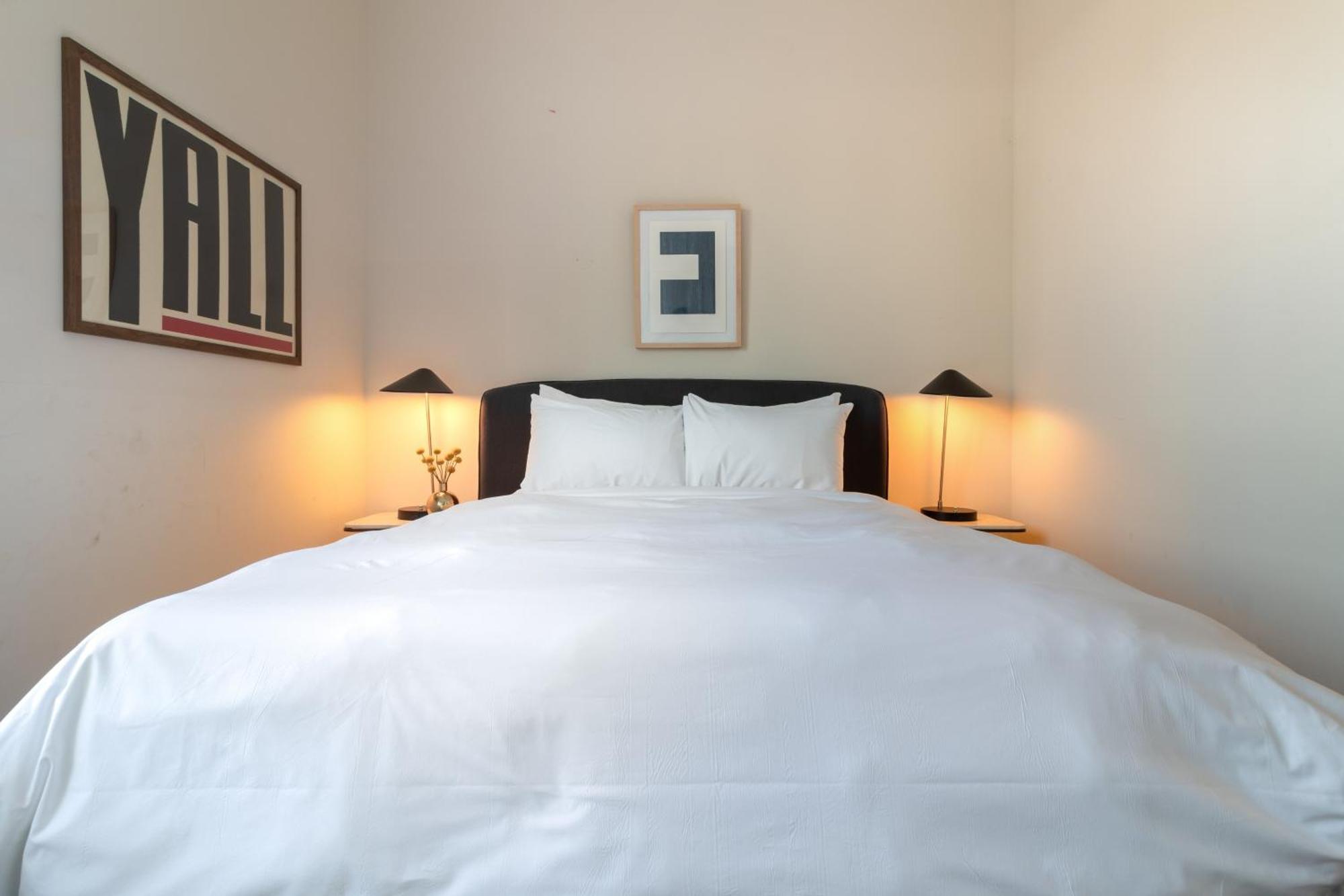 Conway B202 By Avantstay Stylish 2bdr In Downtown 5 Mins To Broadway Apartment *