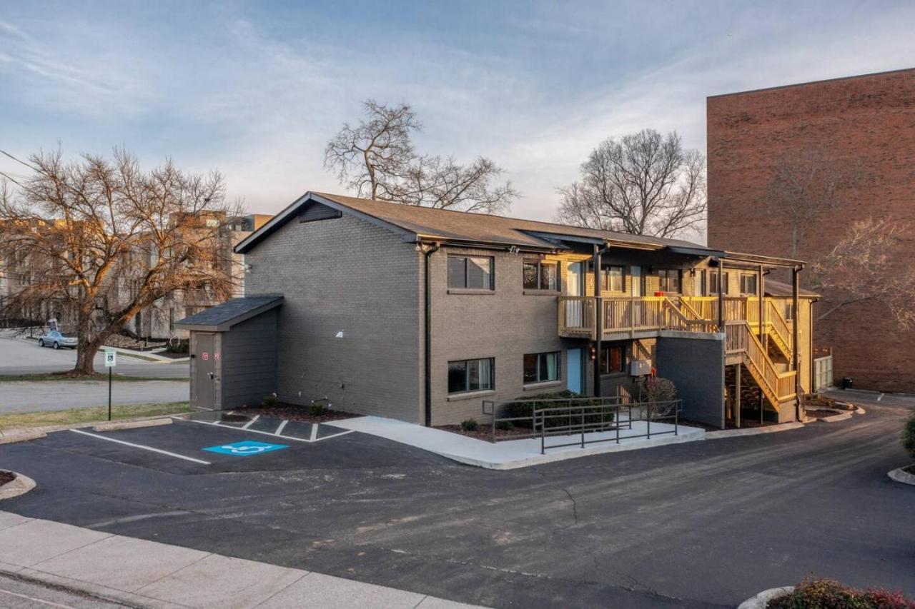 Stylish In Hillsboro Village By Vanderbilt And Belmont Apartment *