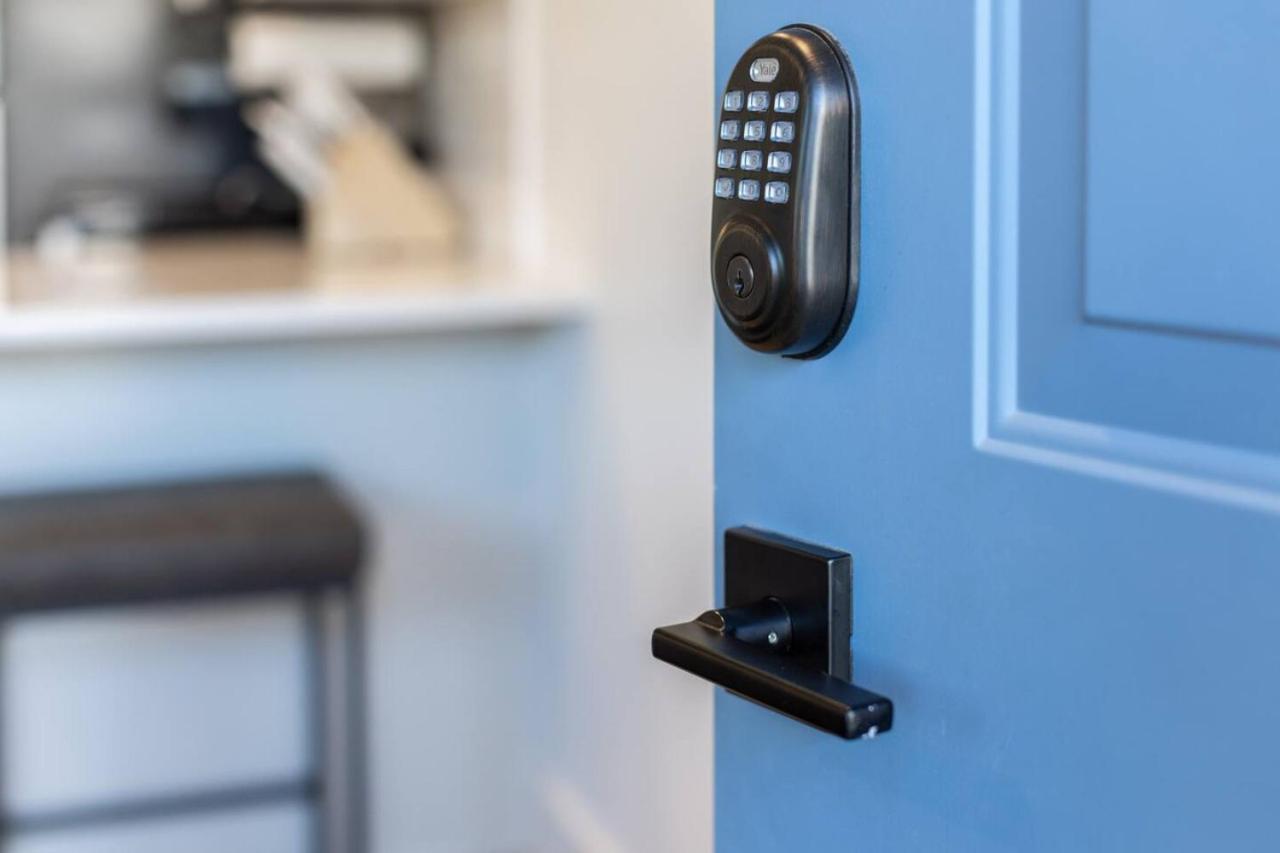 Stylish In Hillsboro Village By Vanderbilt And Belmont Nashville