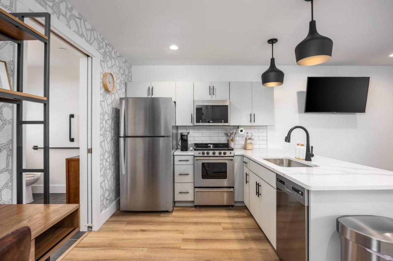 Stylish In Hillsboro Village By Vanderbilt And Belmont